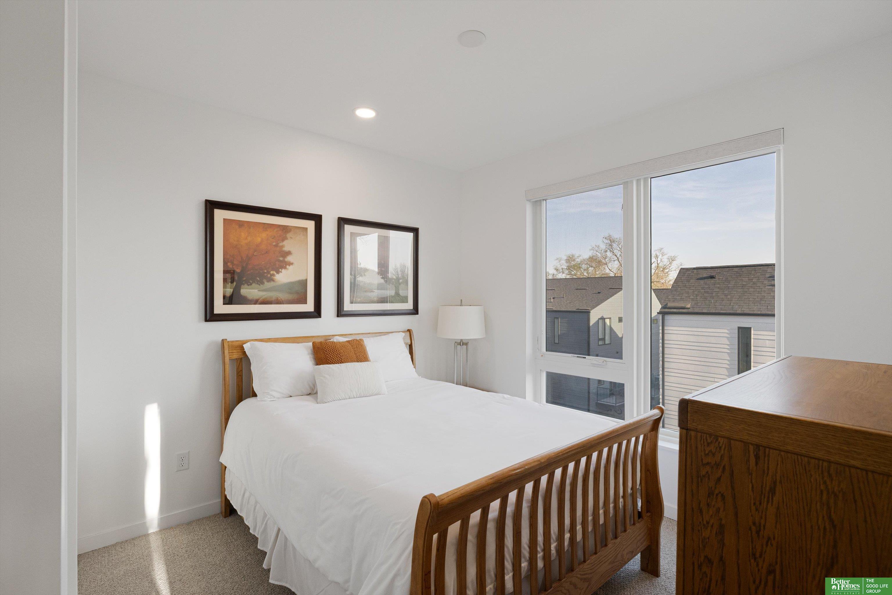 5314 Elmwood Plaza