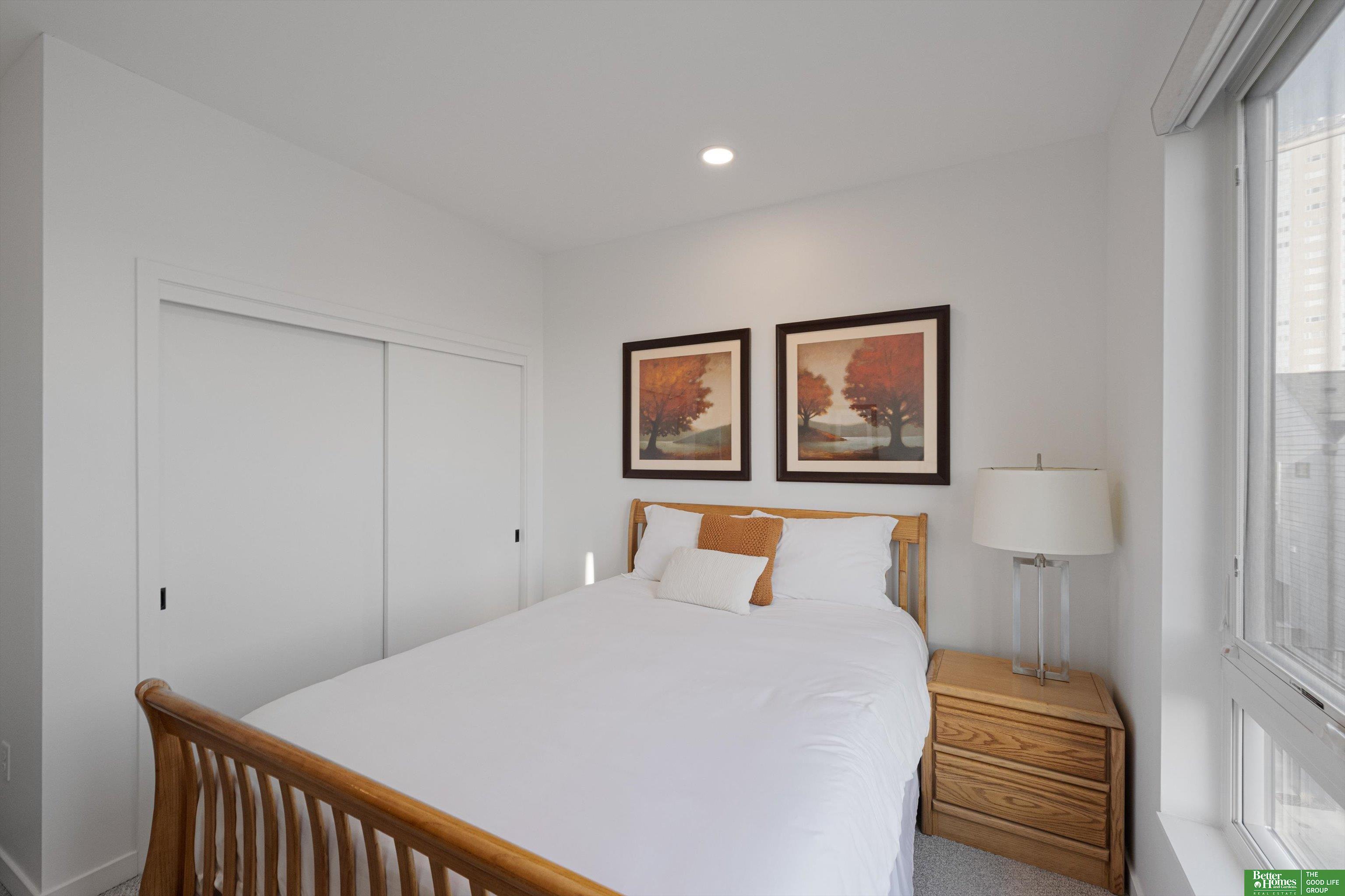 5314 Elmwood Plaza