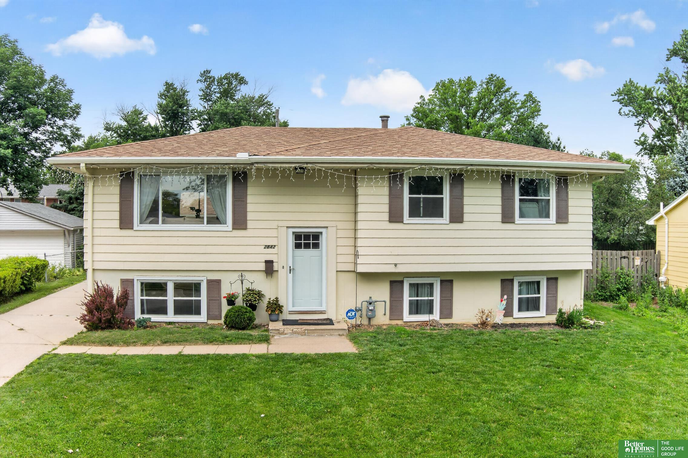 2842 S 117th Street