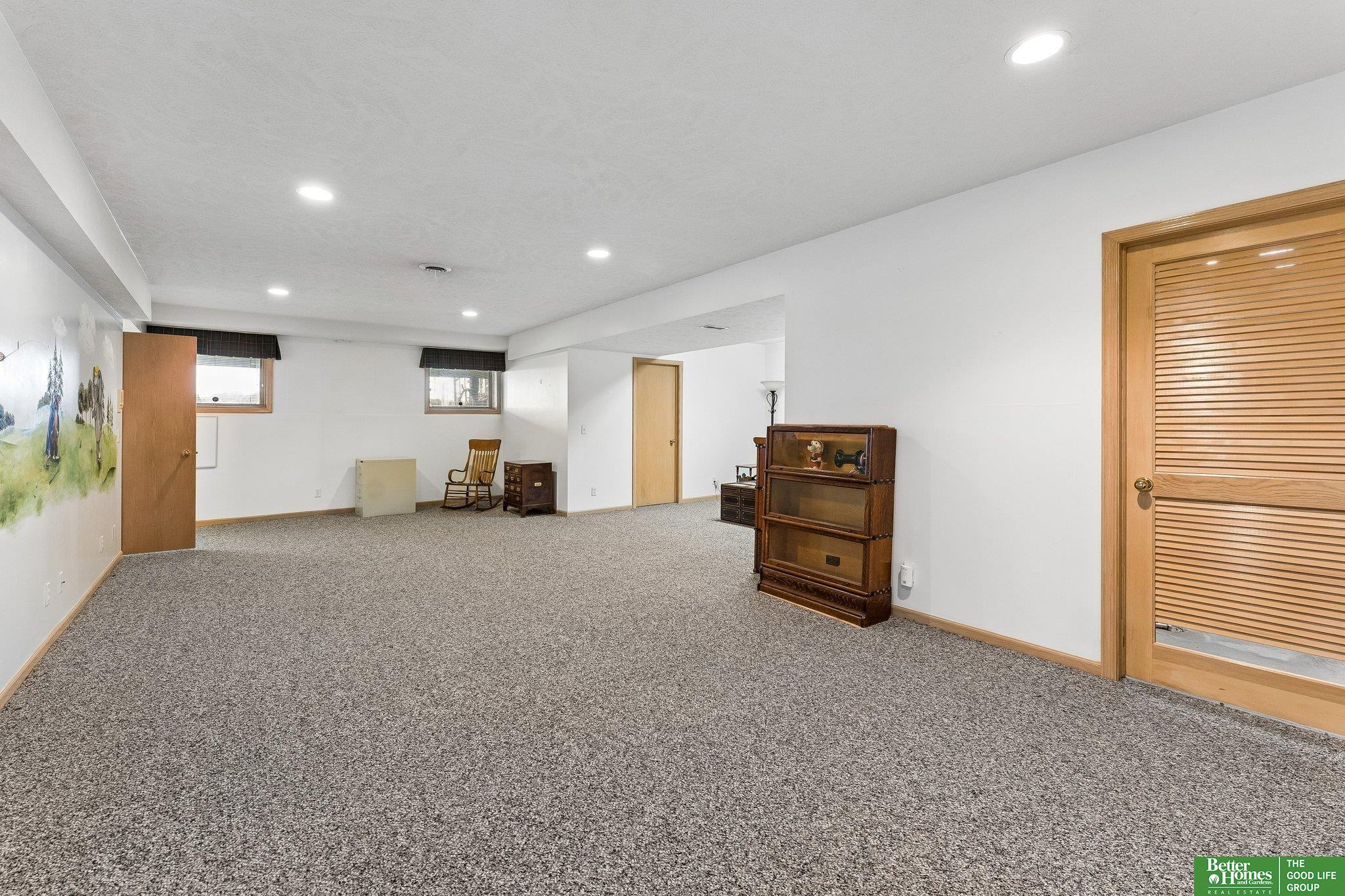 10012 S 172nd Circle