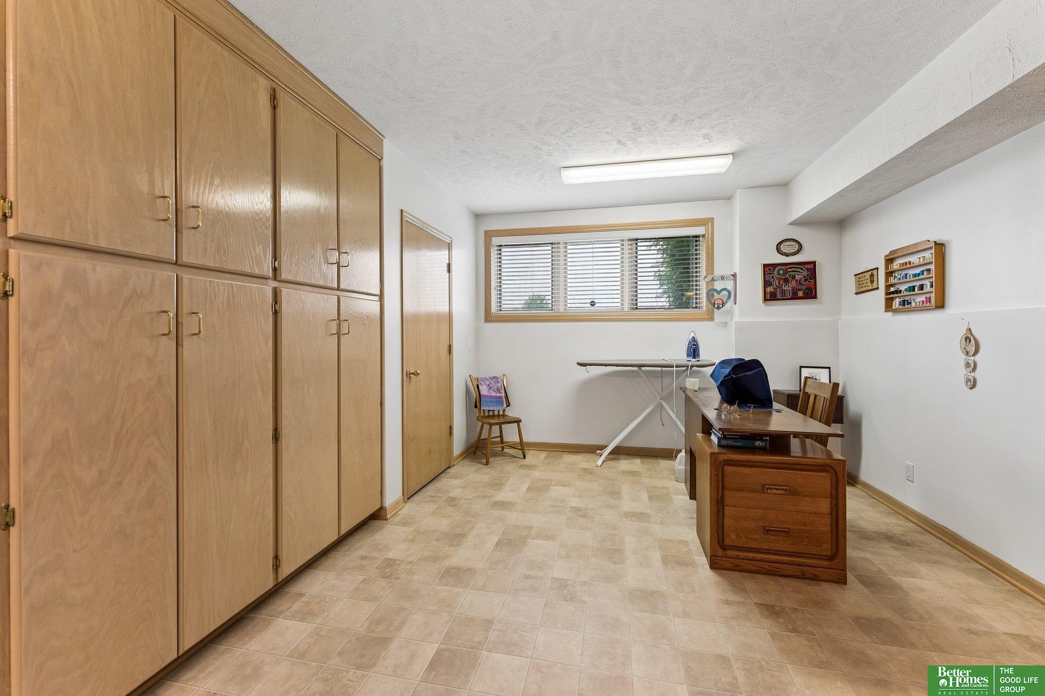 10012 S 172nd Circle