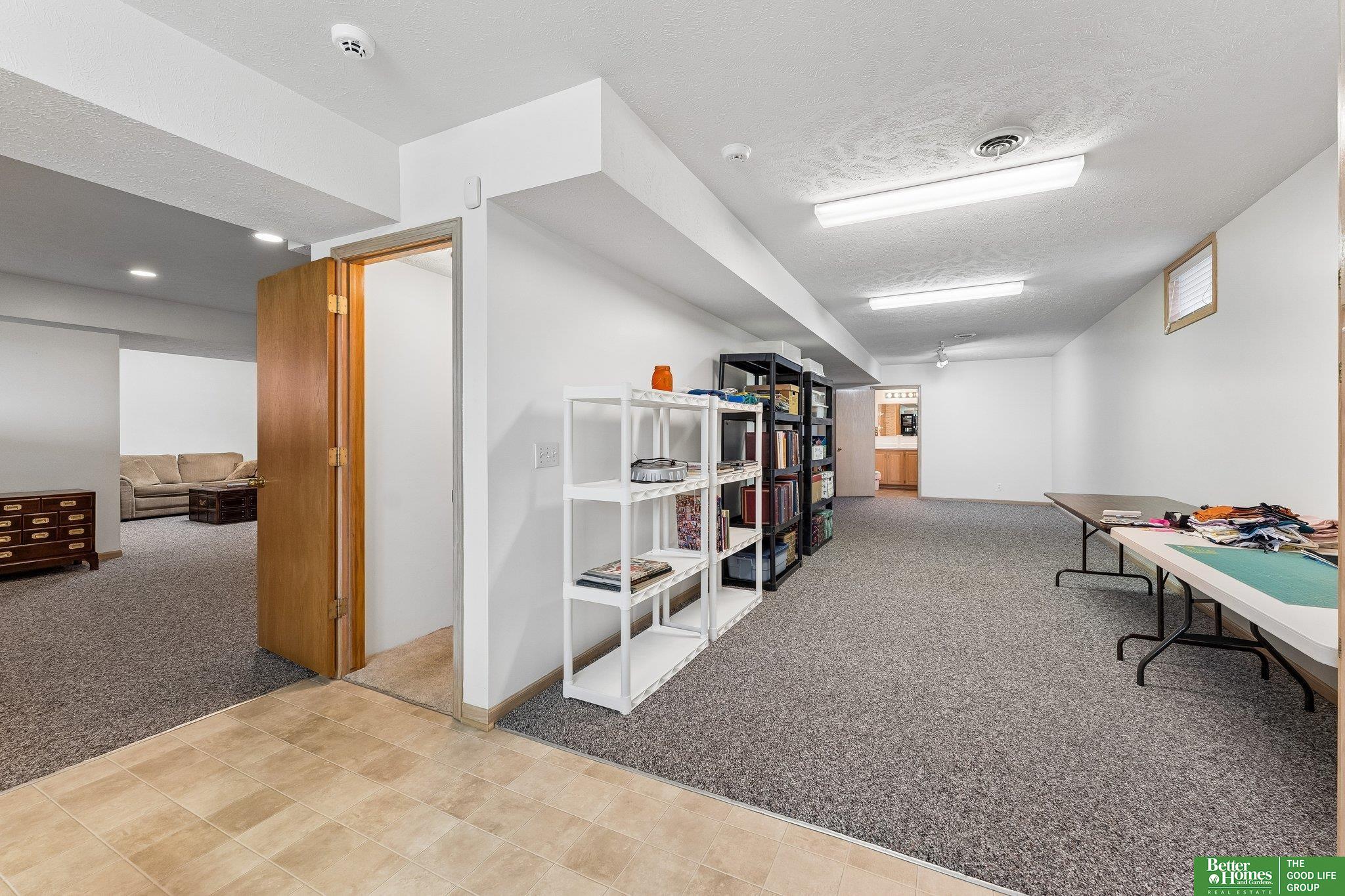 10012 S 172nd Circle