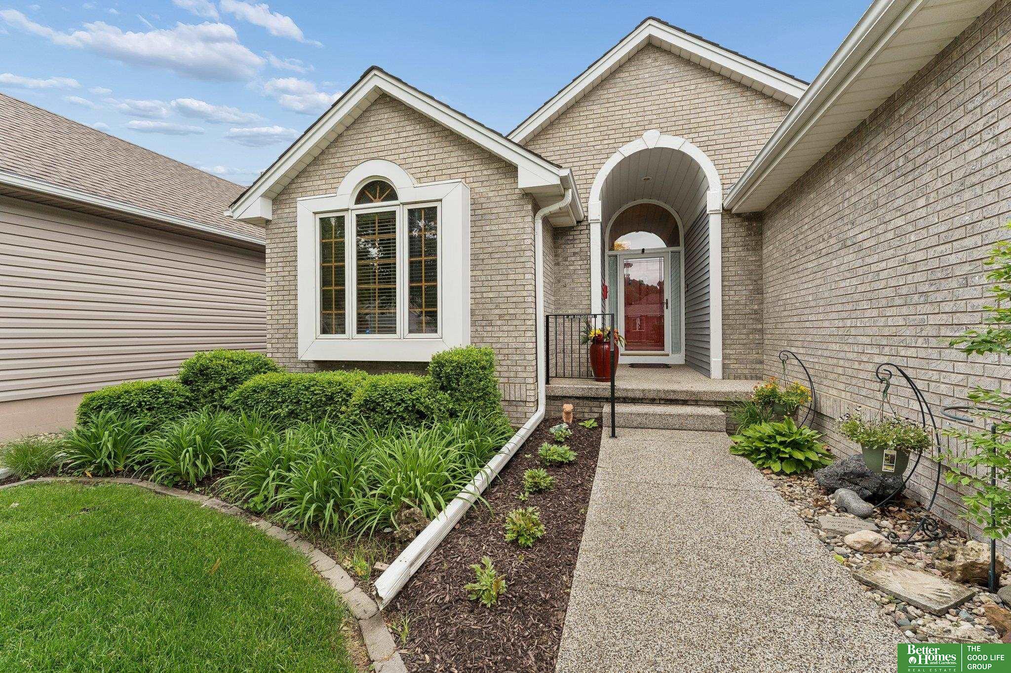 10012 S 172nd Circle