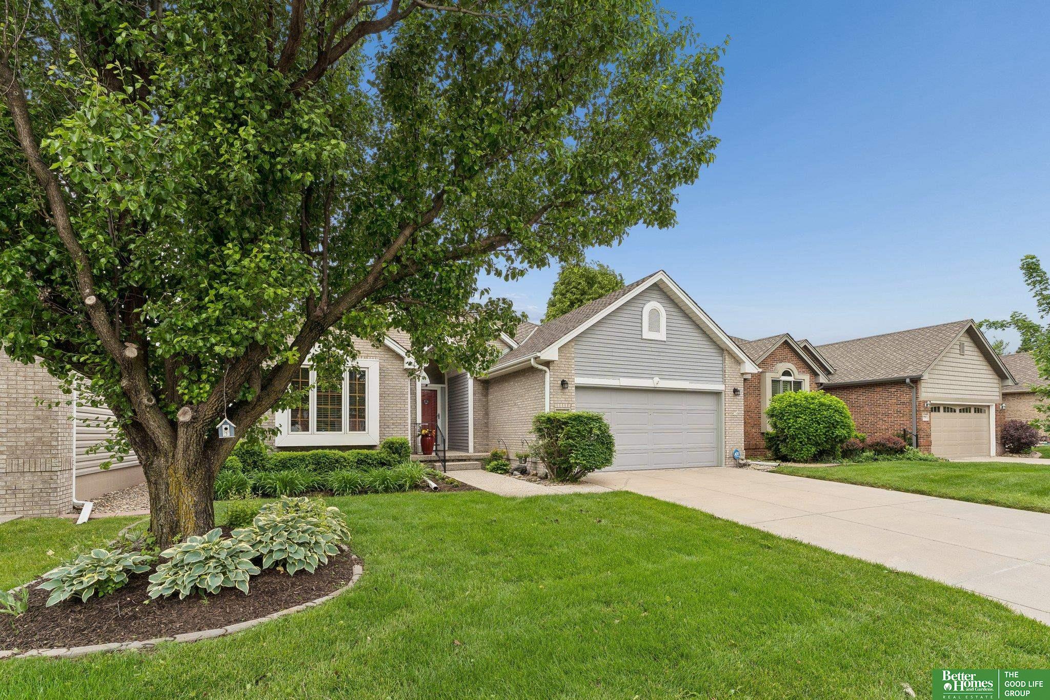 10012 S 172nd Circle