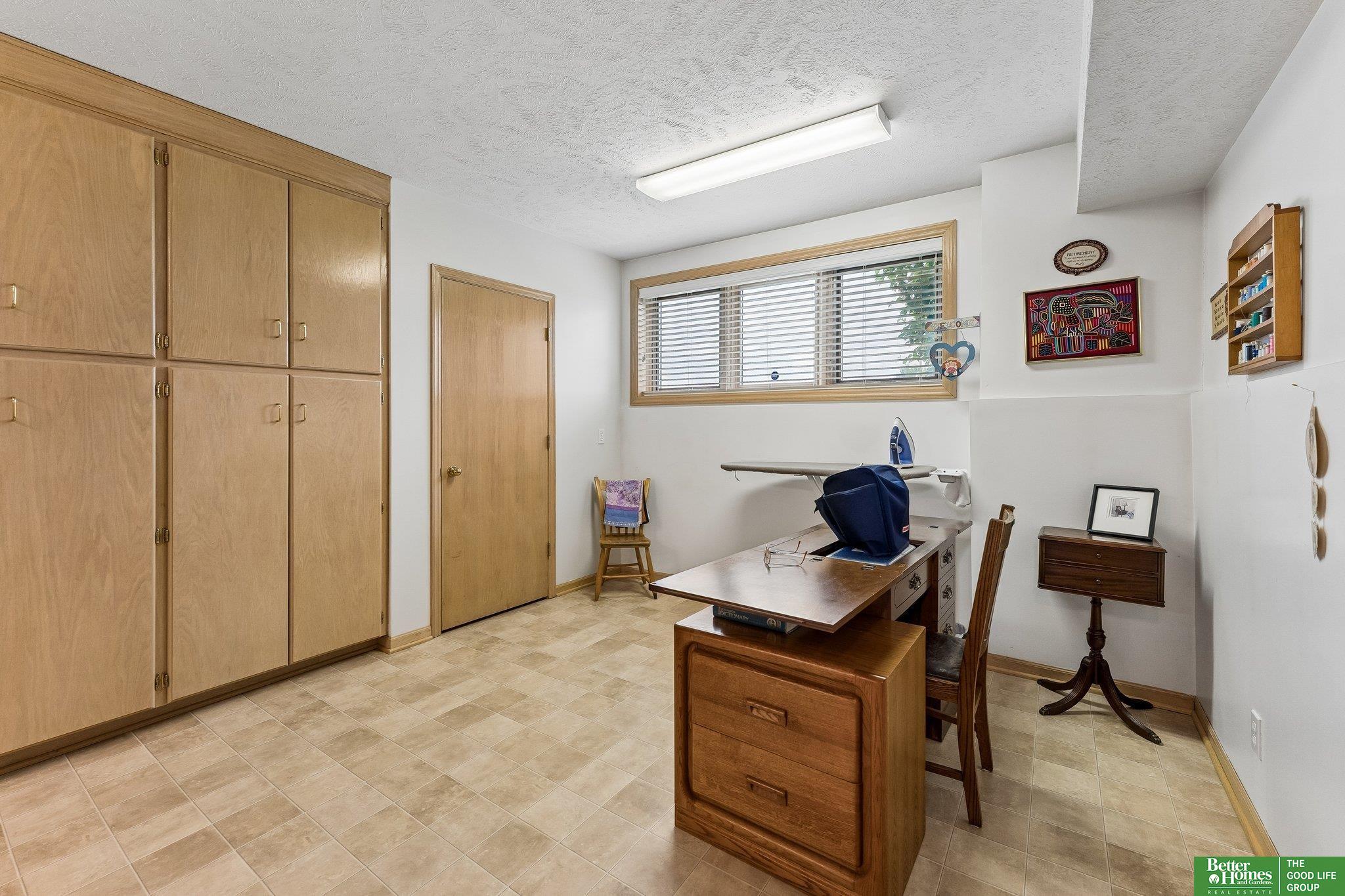 10012 S 172nd Circle