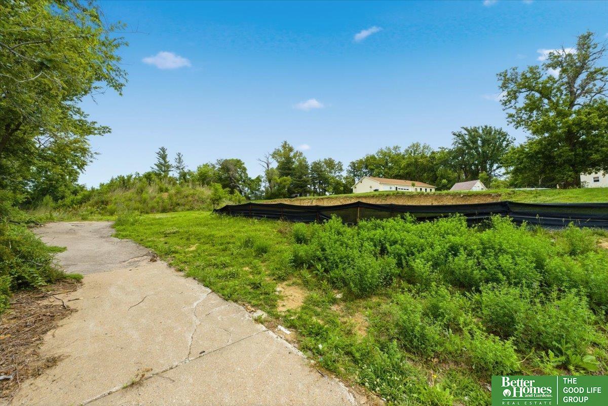 2516 Chandler Road E