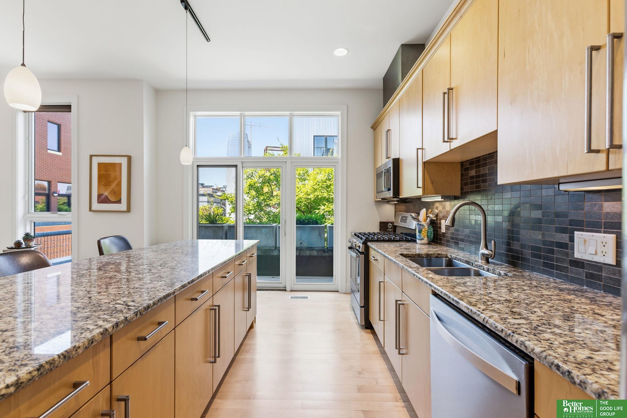 1237 Marcy Plaza