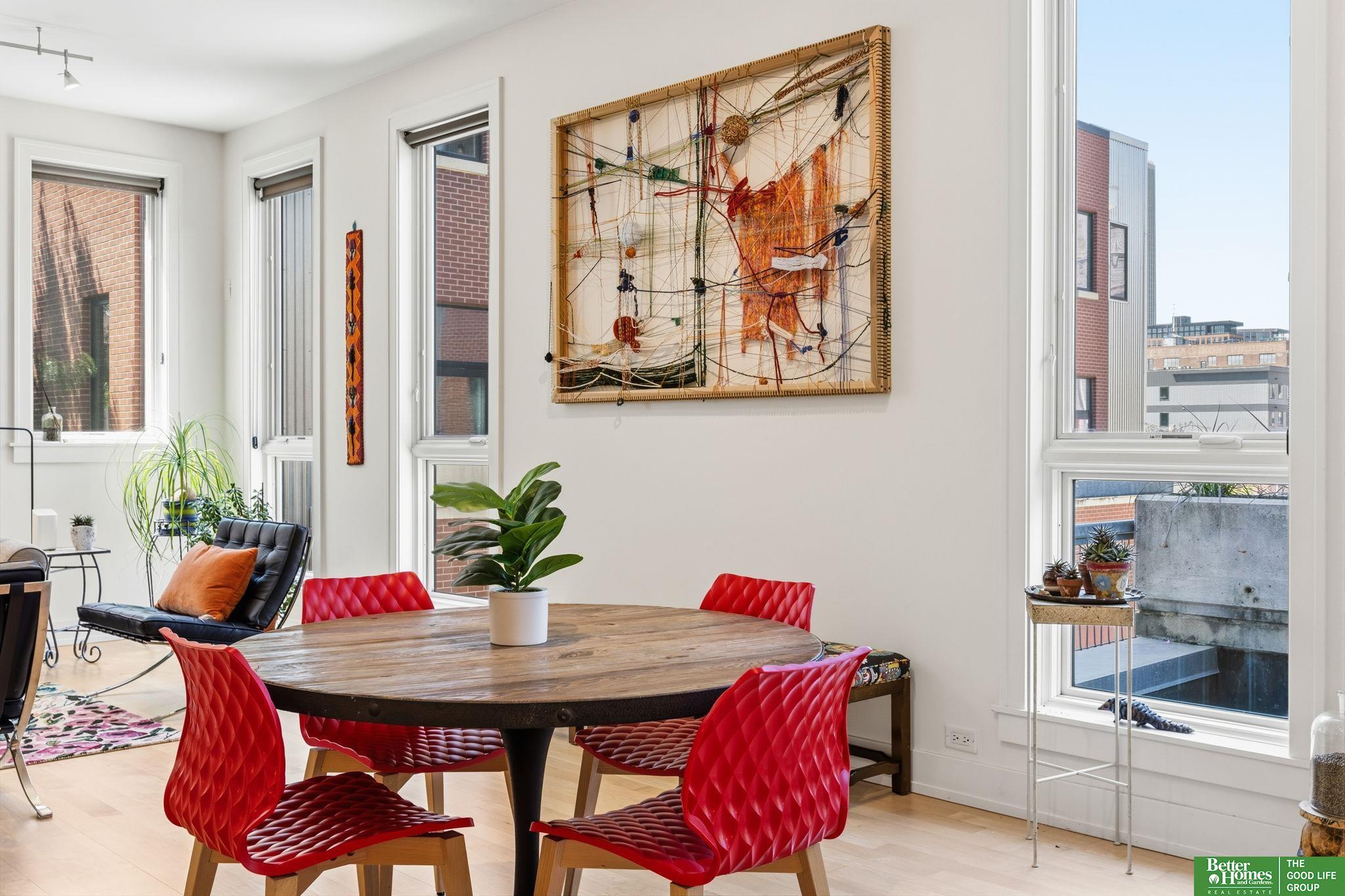 1237 Marcy Plaza