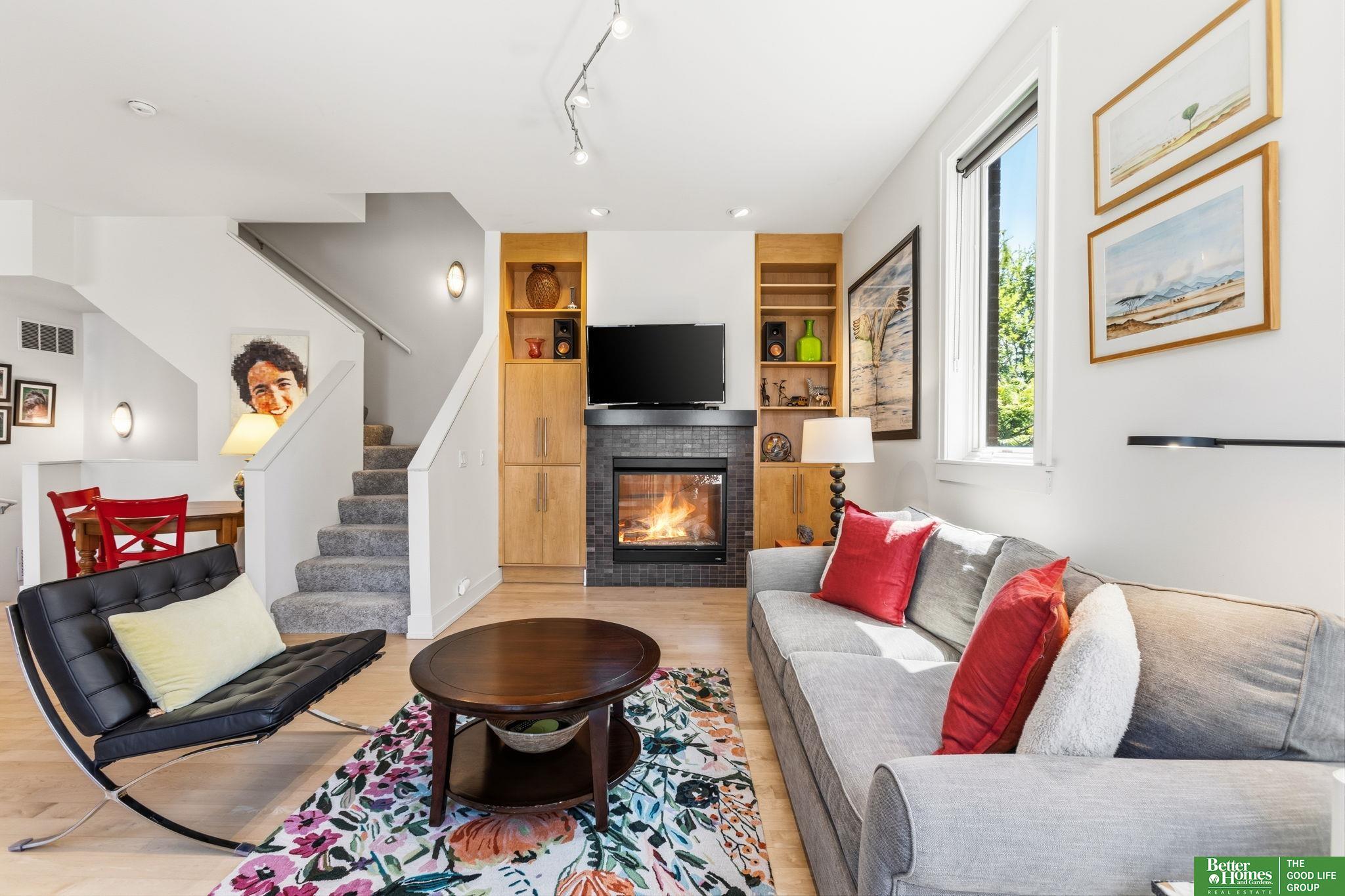 1237 Marcy Plaza