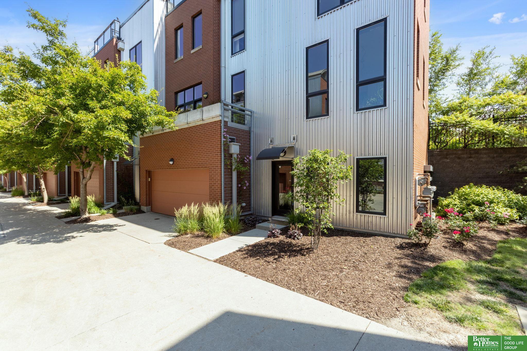 1237 Marcy Plaza