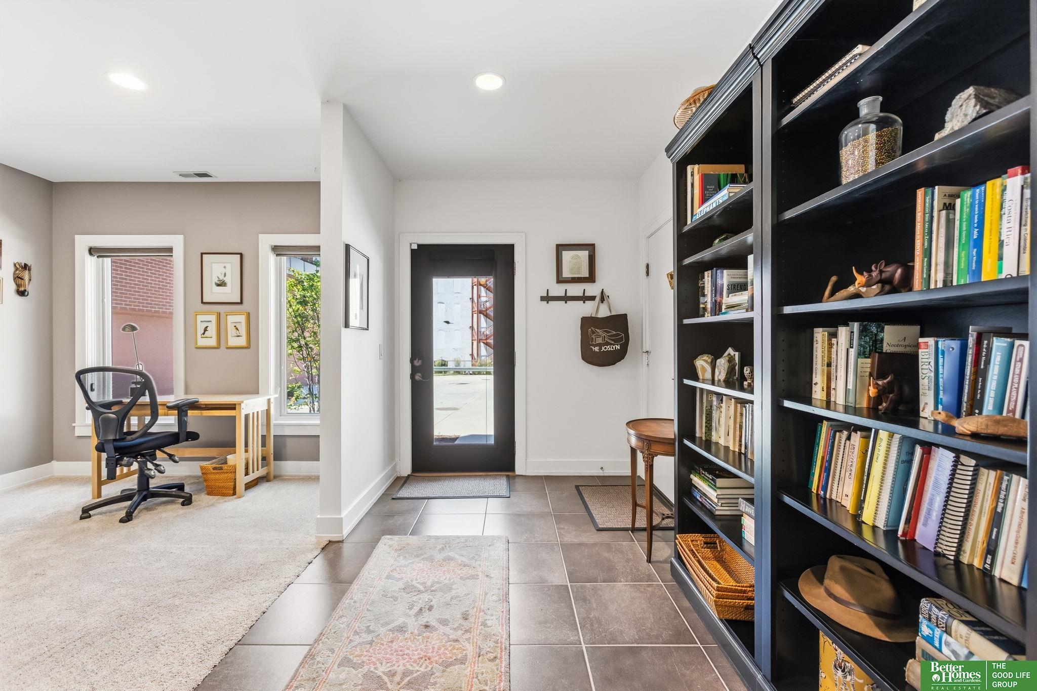 1237 Marcy Plaza