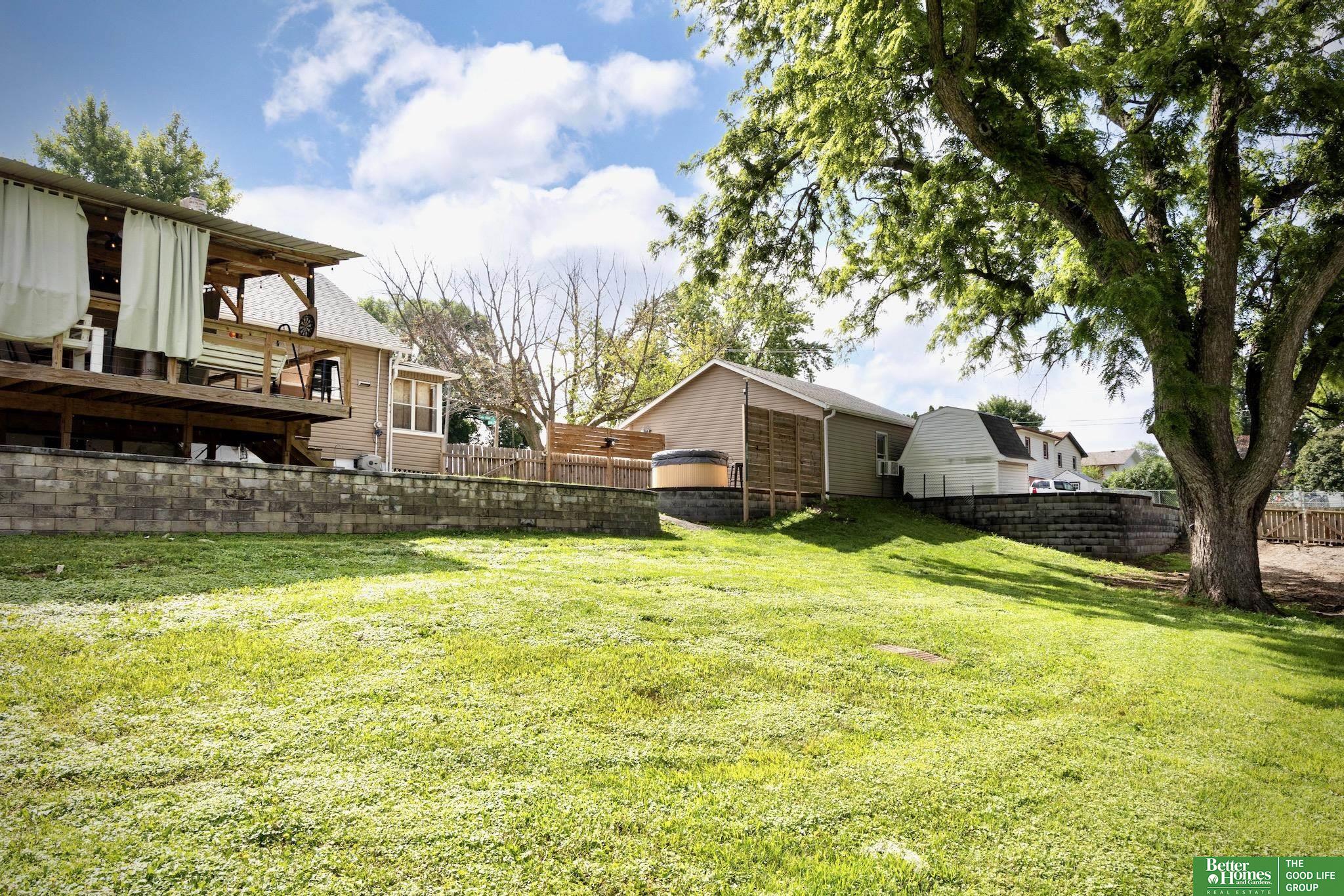 8264 Cedar Island Road