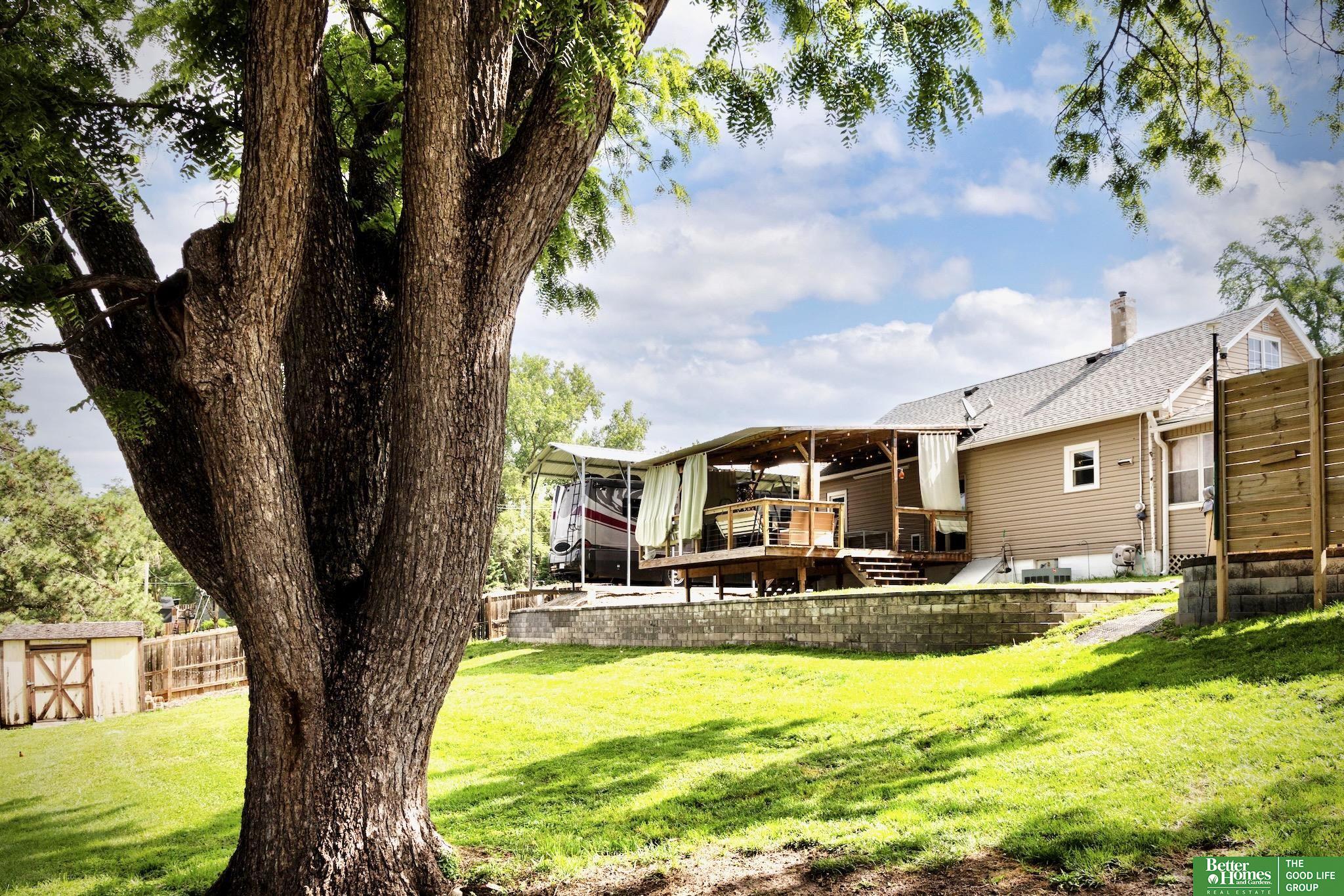 8264 Cedar Island Road