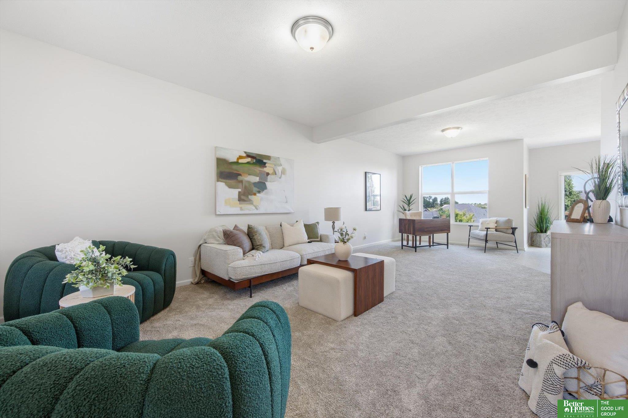8521 N 172 Circle