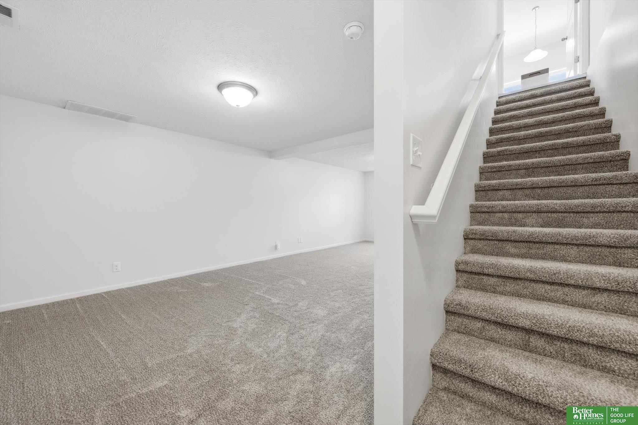 8521 N 172 Circle