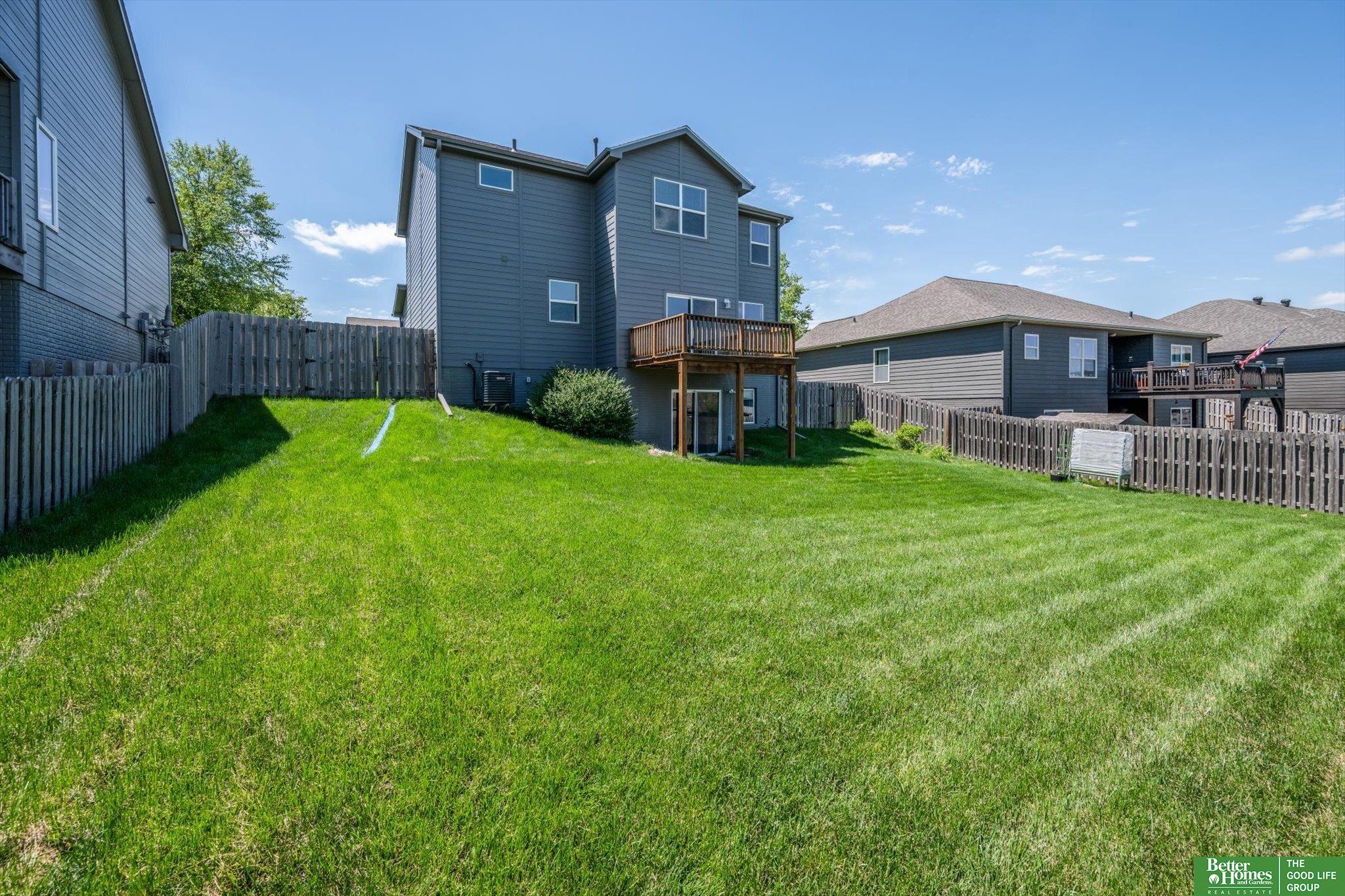 8521 N 172 Circle