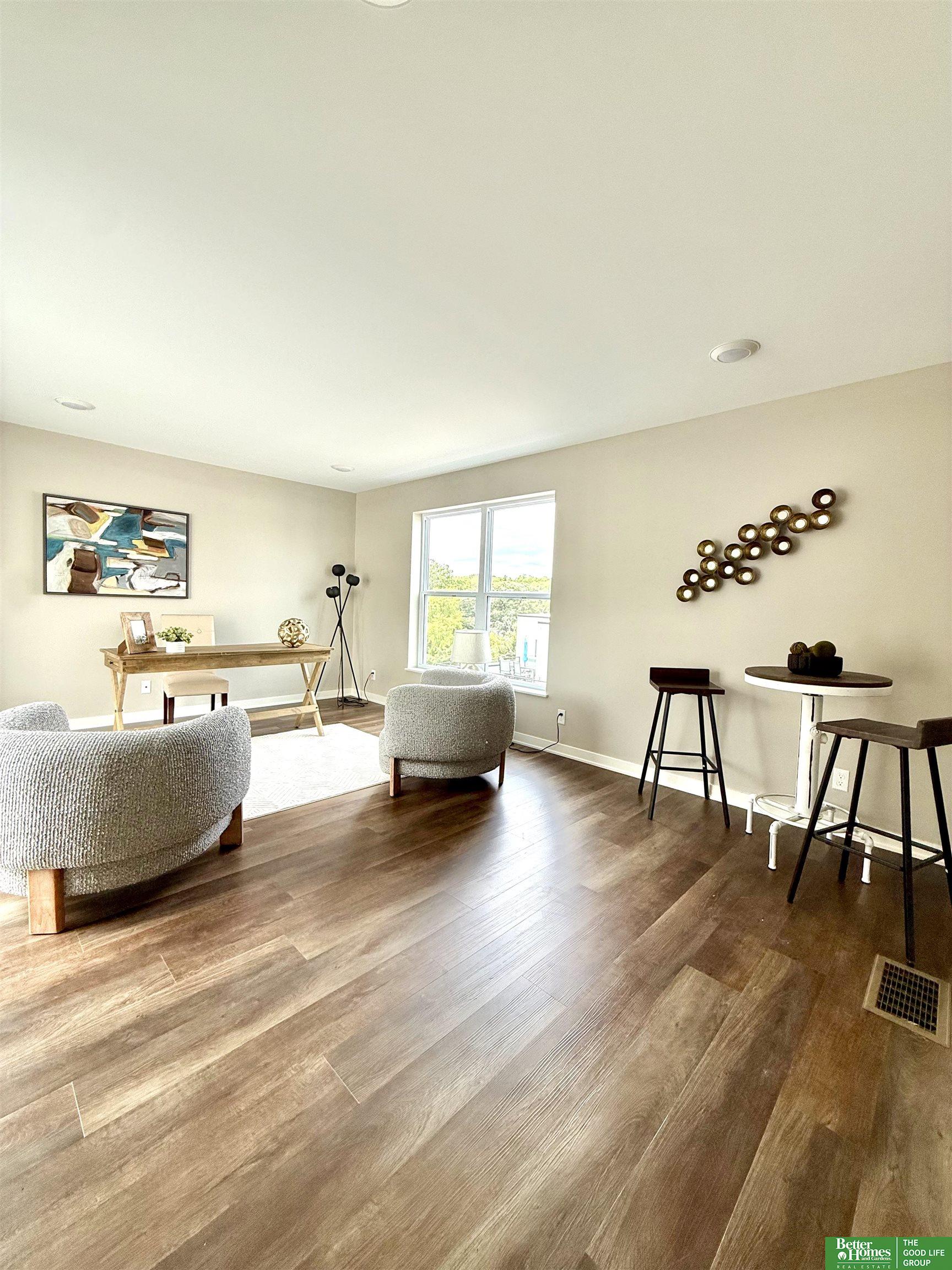 1016 S 33rd Court