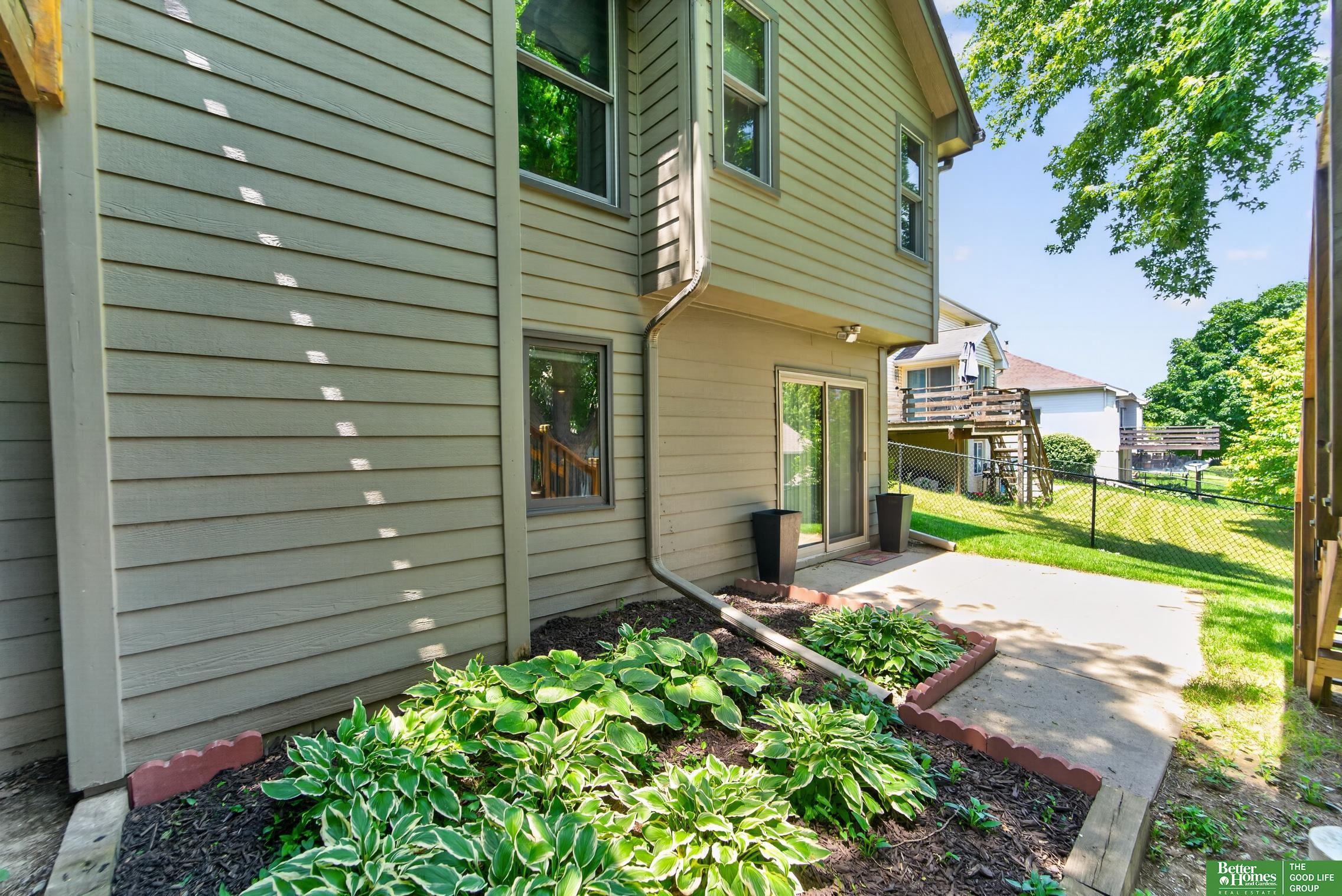 6707 S 163rd Street