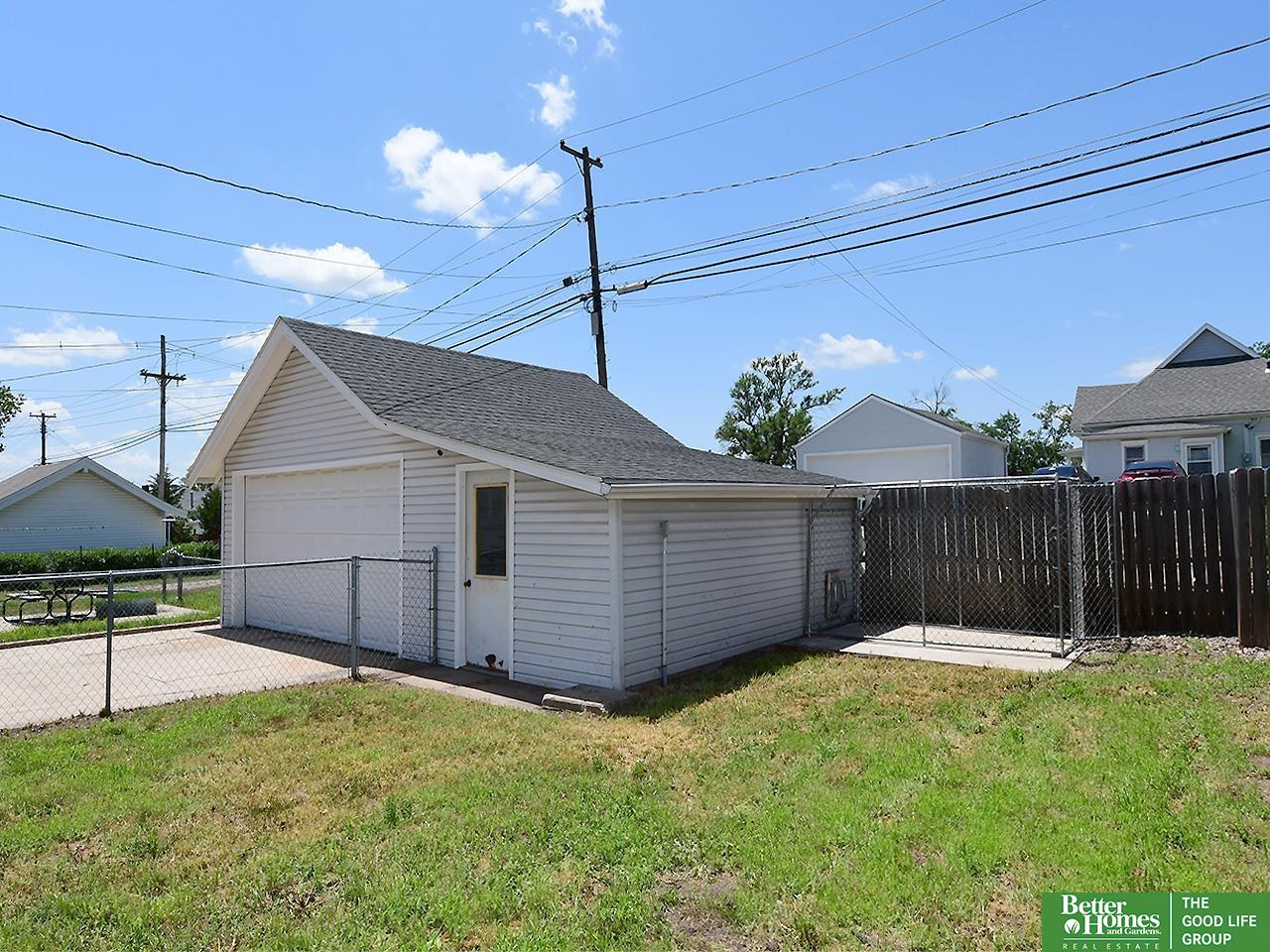 1111 E Street