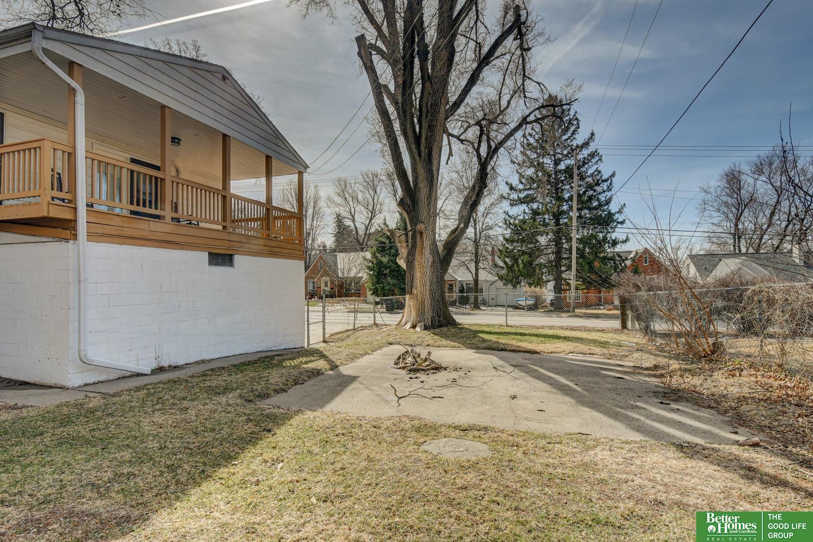 2002 N 55 Street