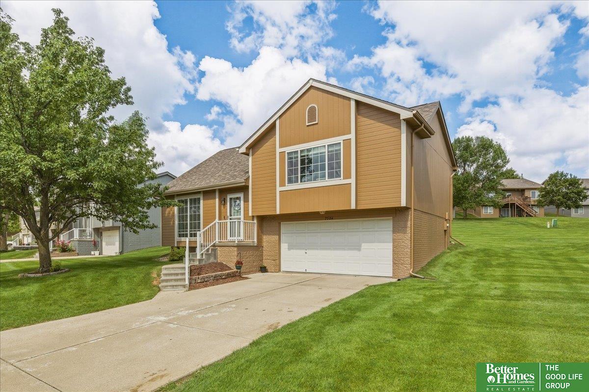 7504 N 77th Avenue