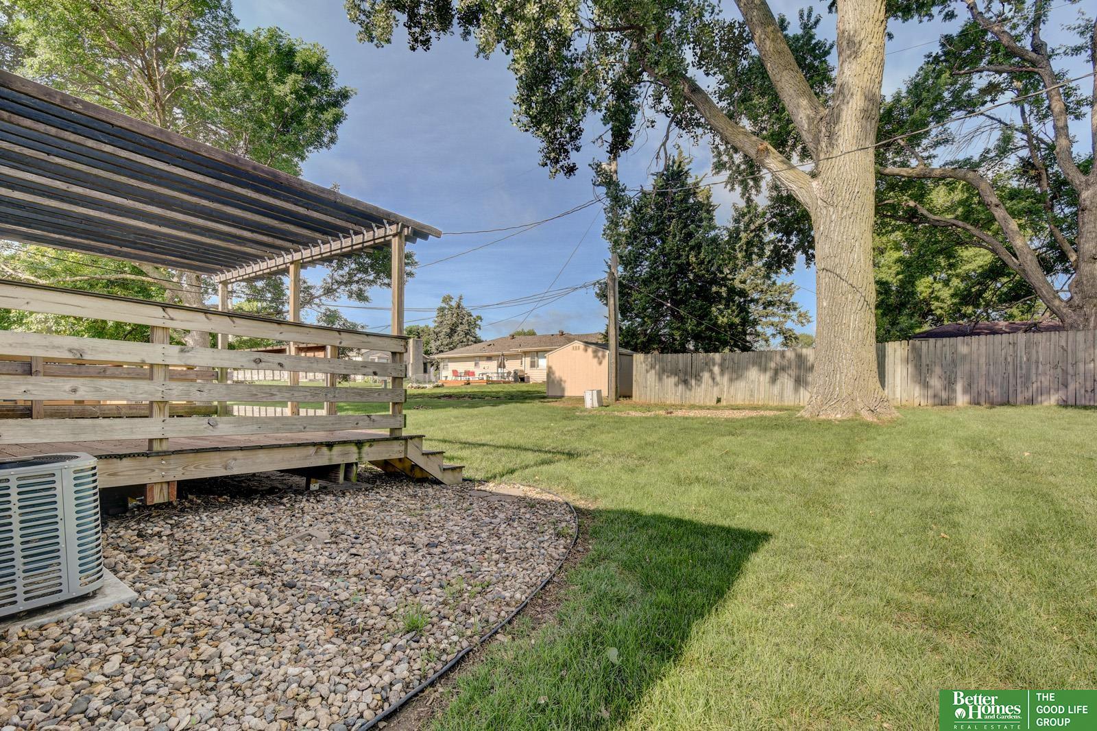 3614 N 104th Avenue