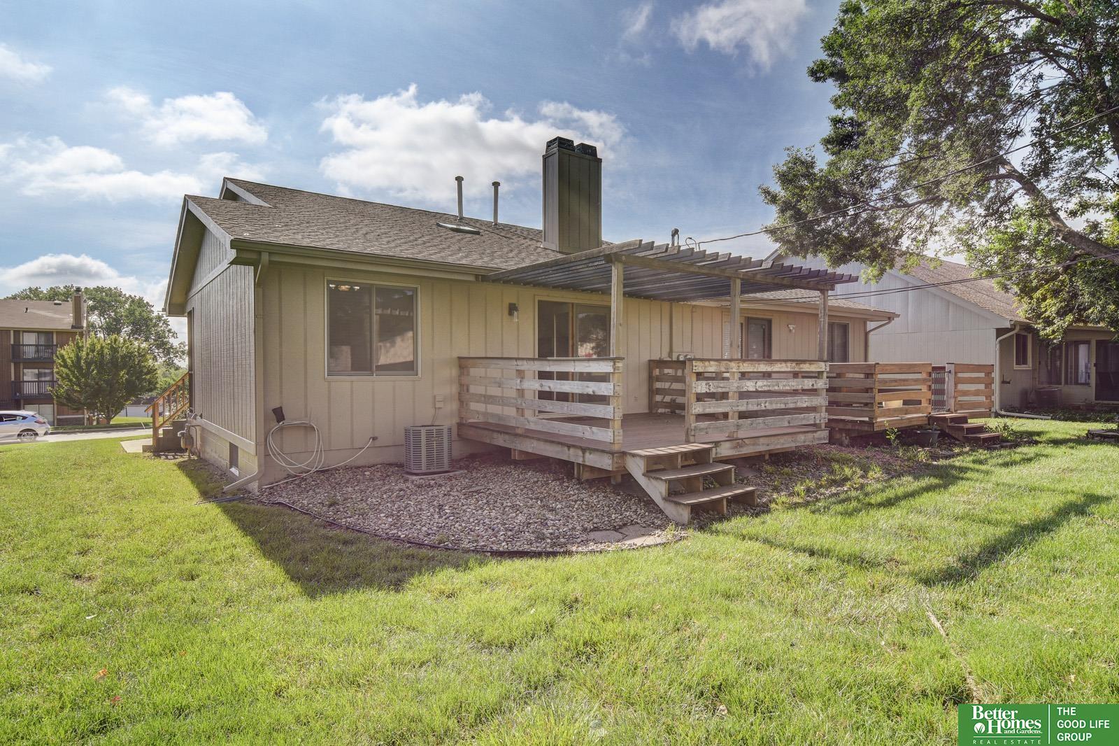 3614 N 104th Avenue
