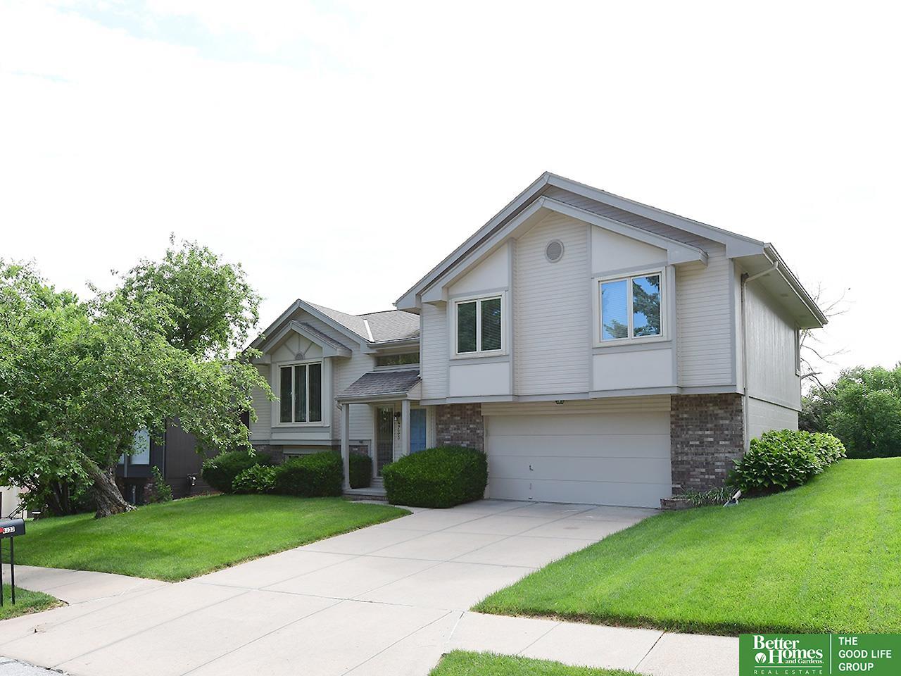 4733 N 109 Circle