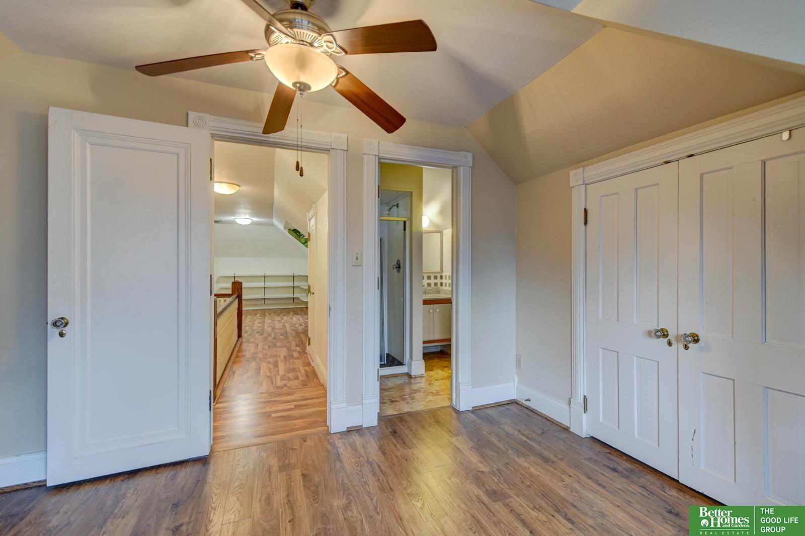 234 W 10th Street