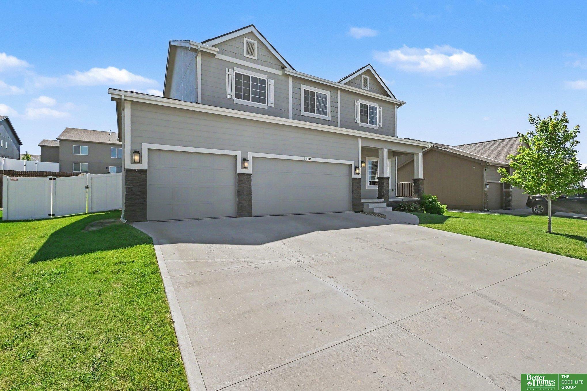 6307 N 169th Street