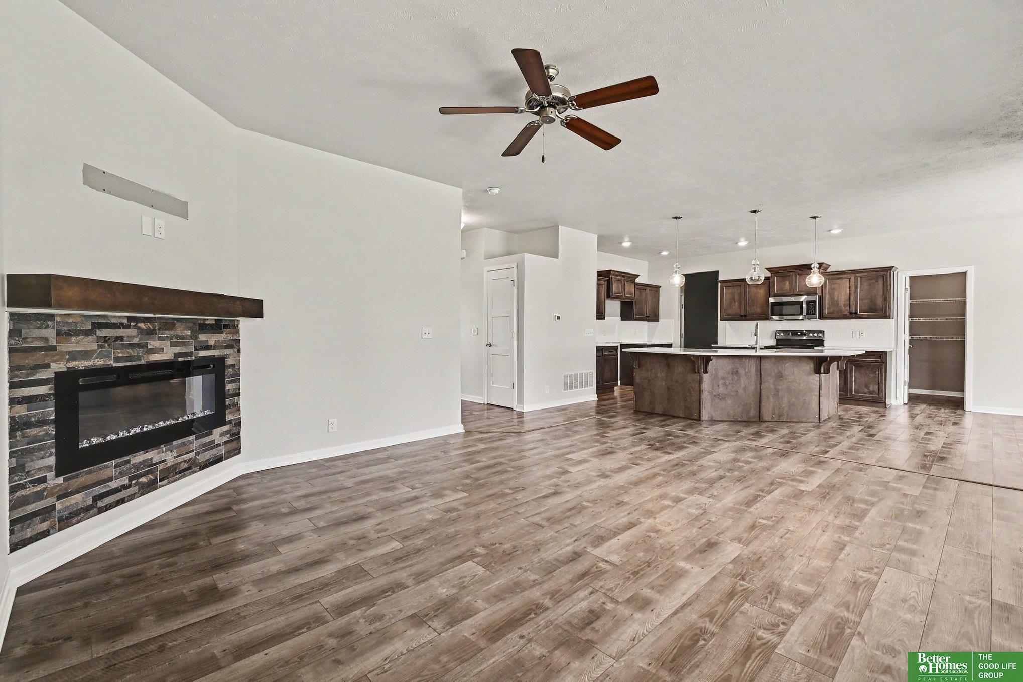 6307 N 169th Street