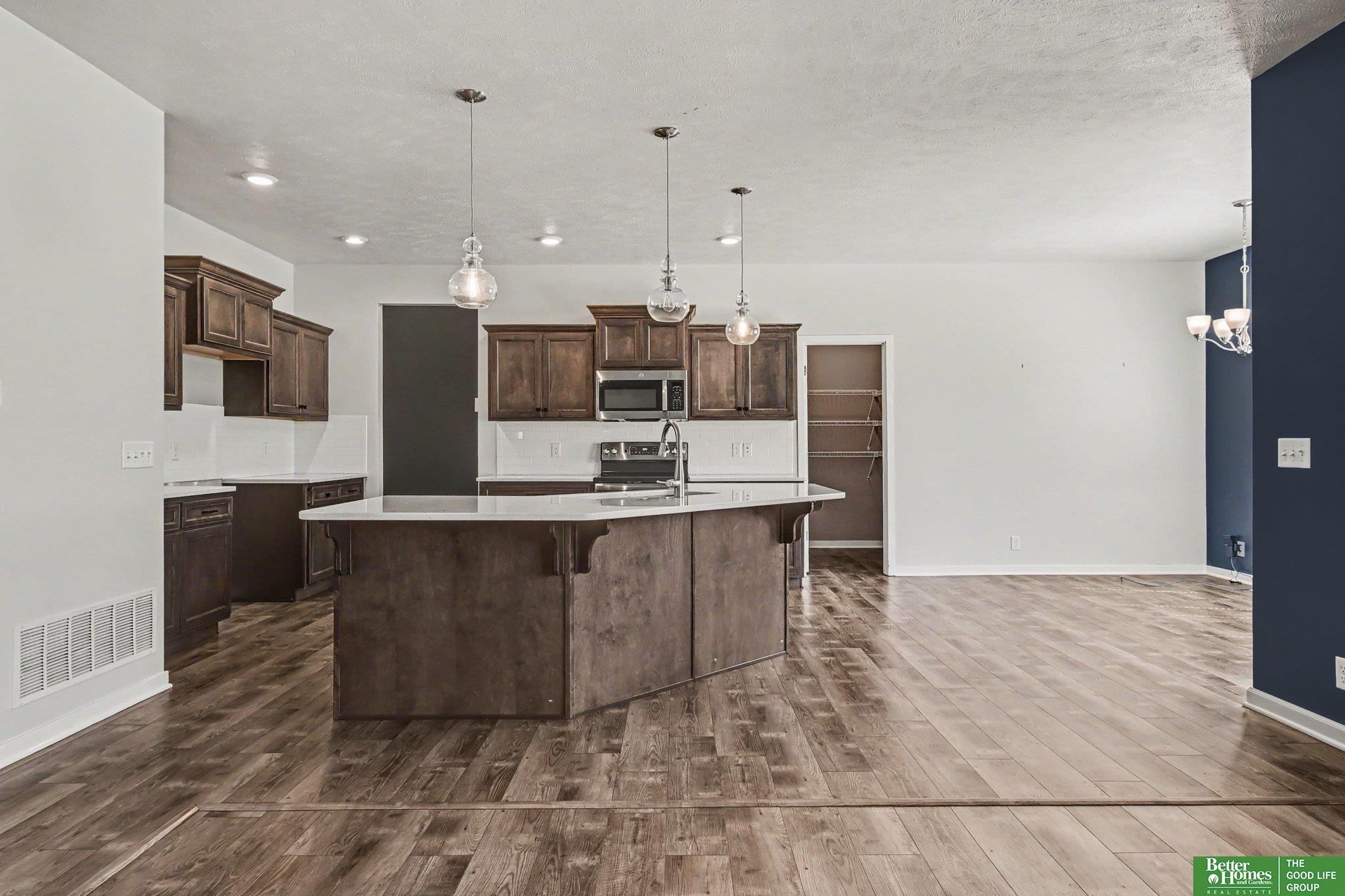 6307 N 169th Street