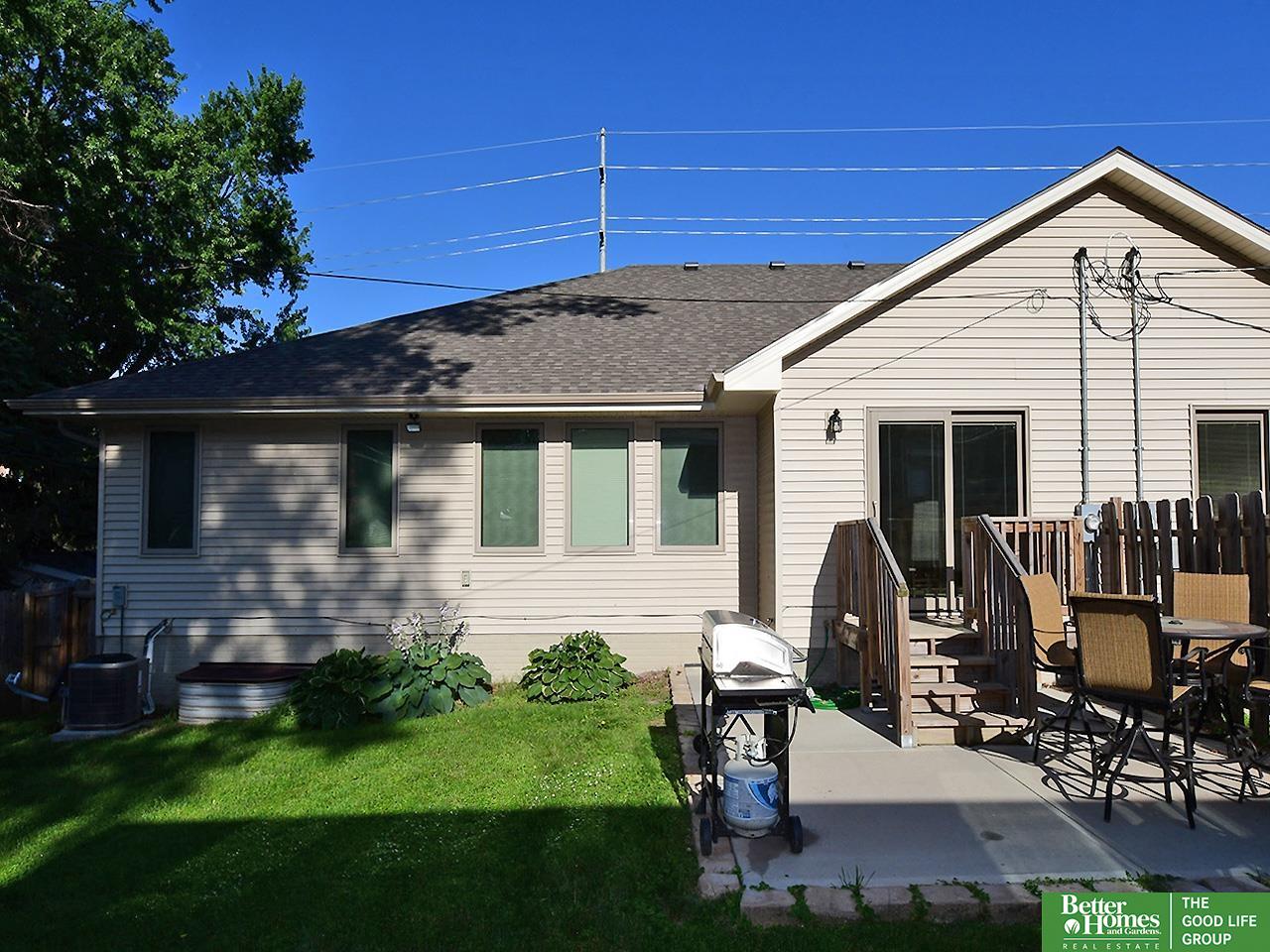 7801-7803 S 30th Street