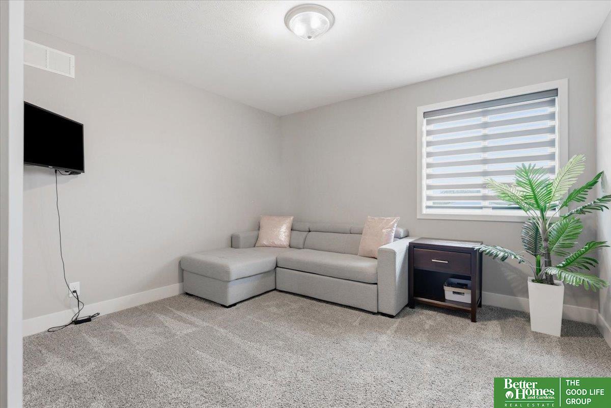 915 Elm Circle