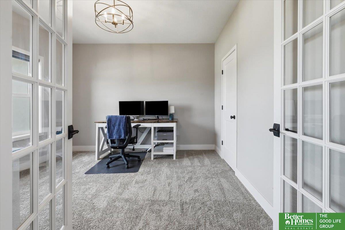 915 Elm Circle