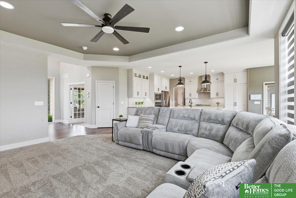 915 Elm Circle