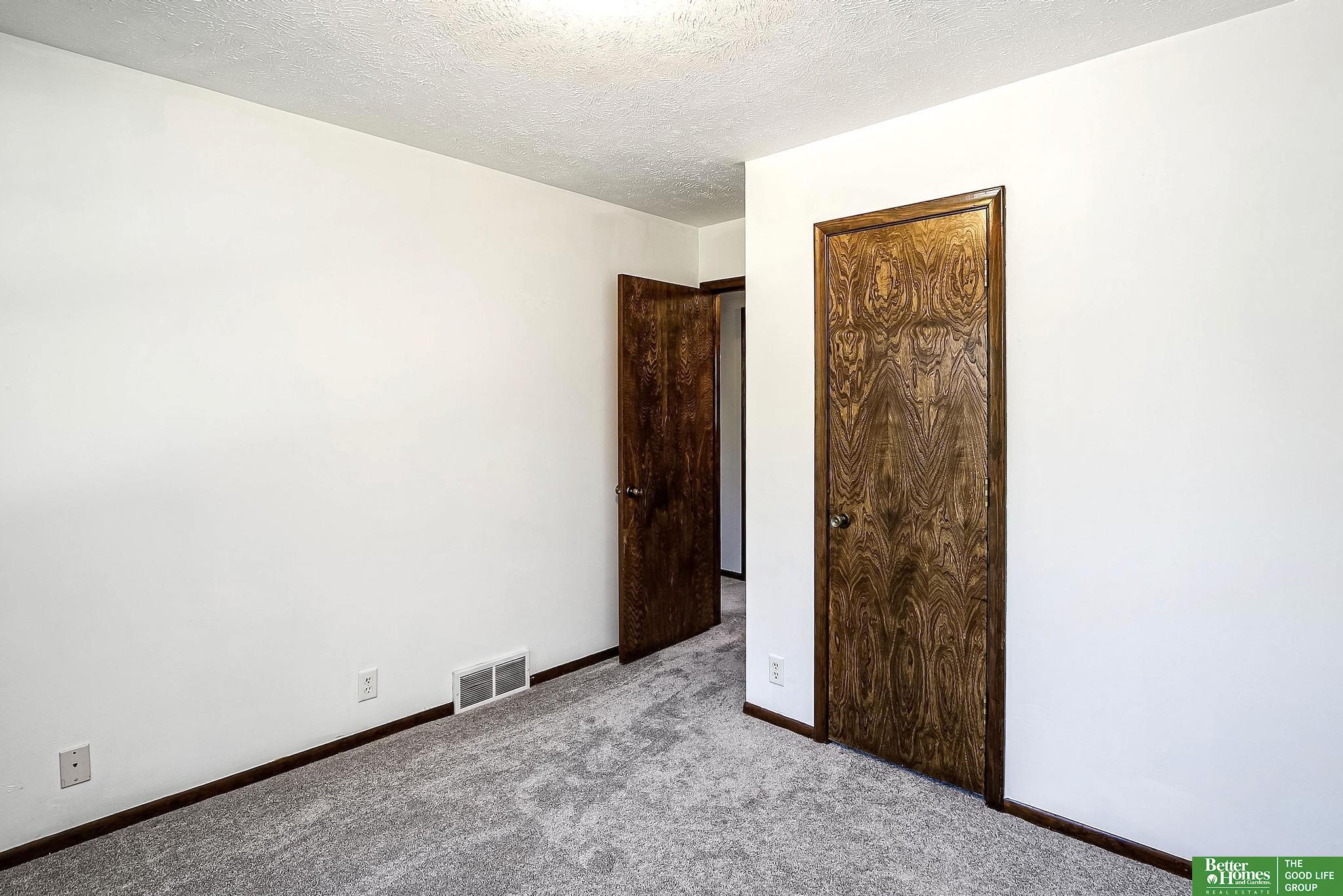 10734 Borman Circle