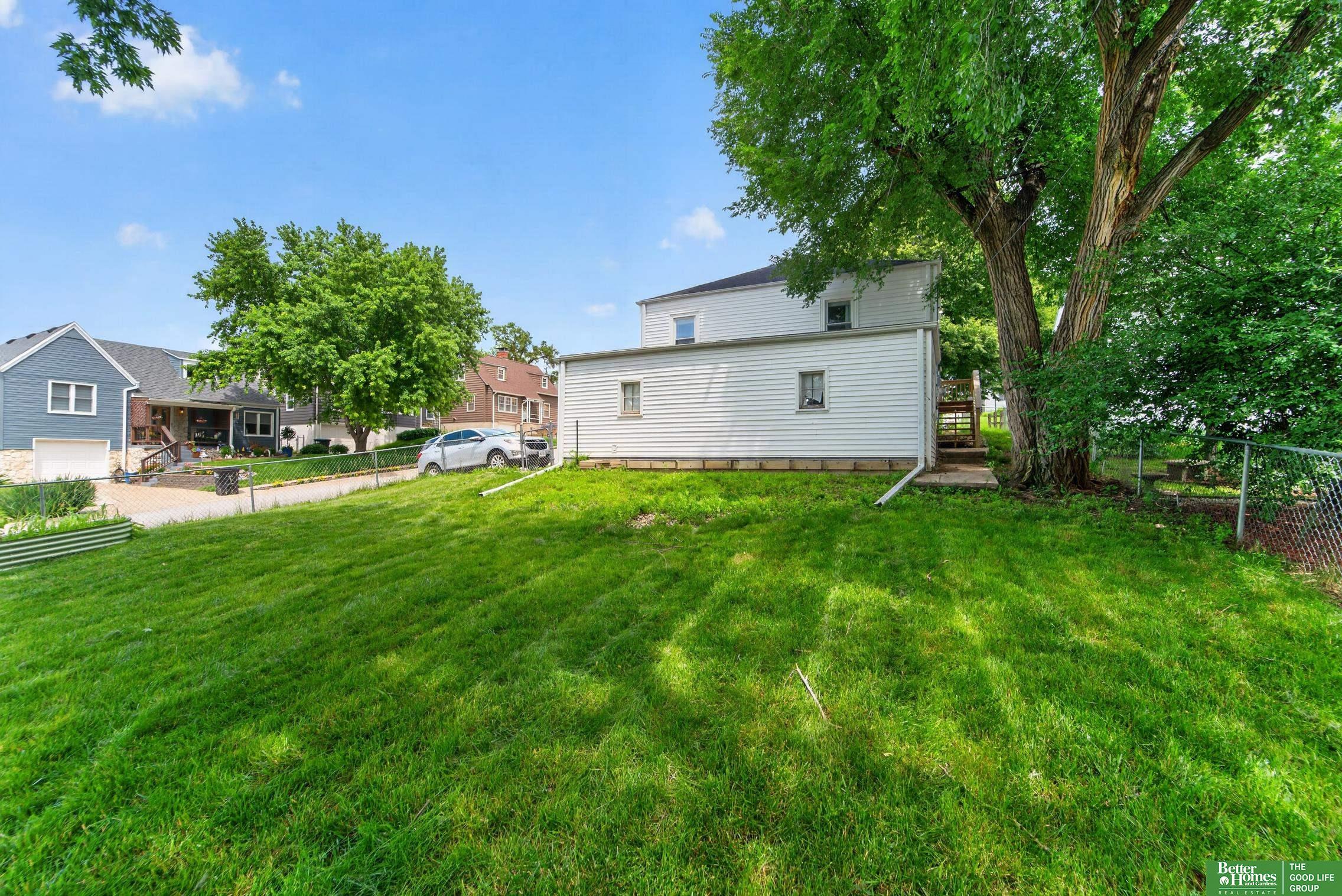 1902 S 61st Street