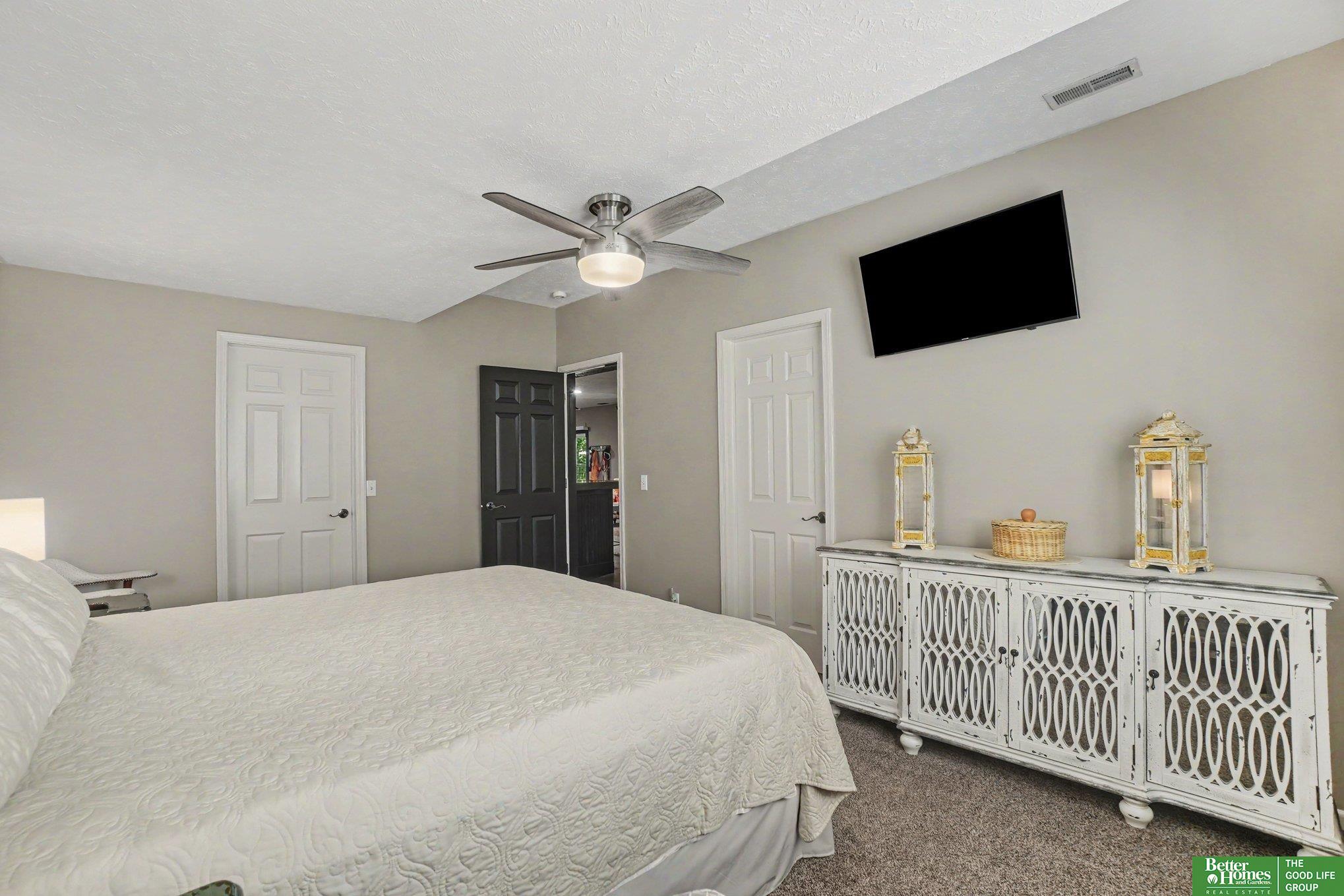 11414 Iowa Circle