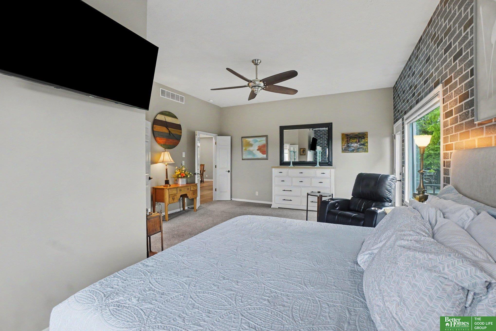 11414 Iowa Circle
