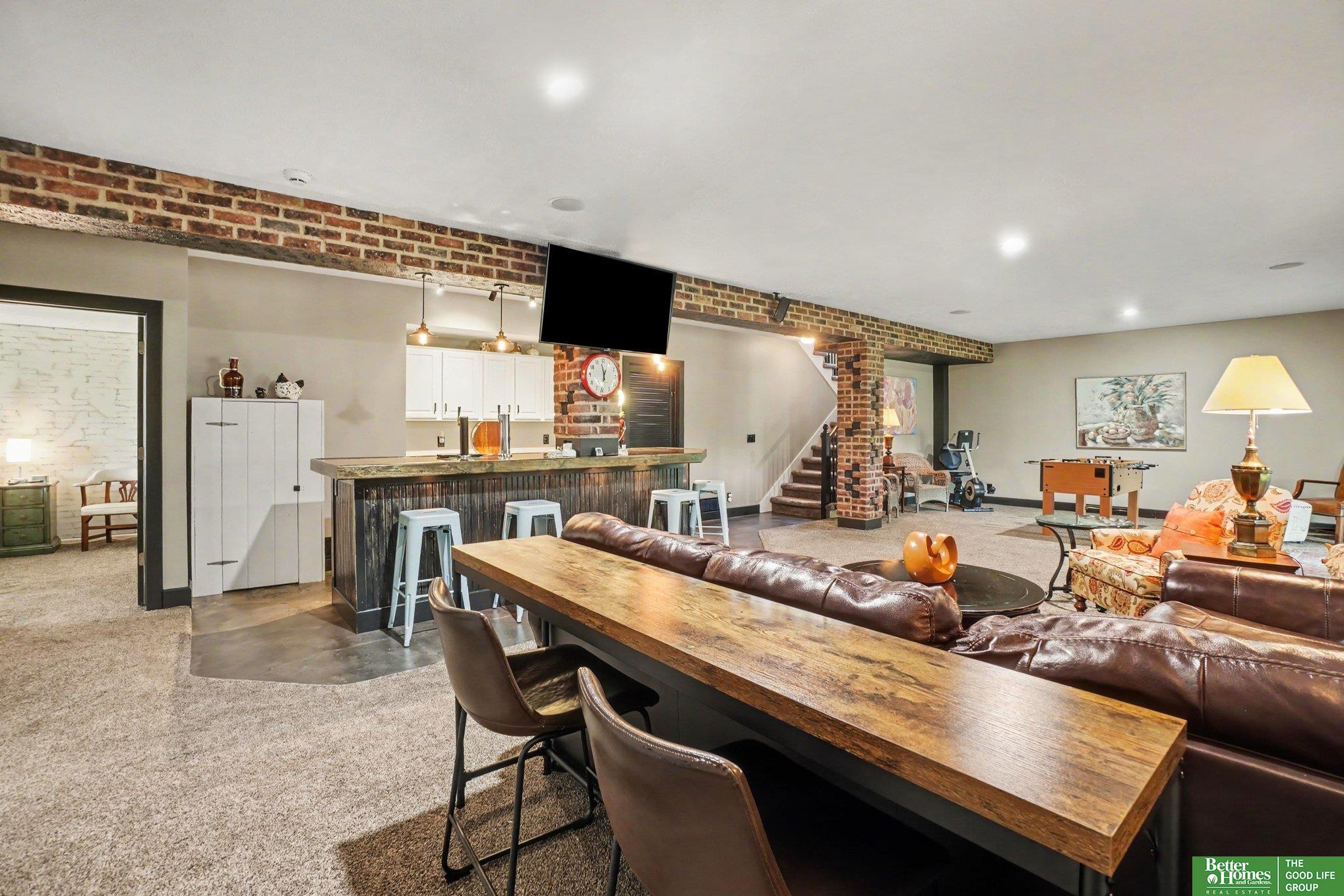 11414 Iowa Circle