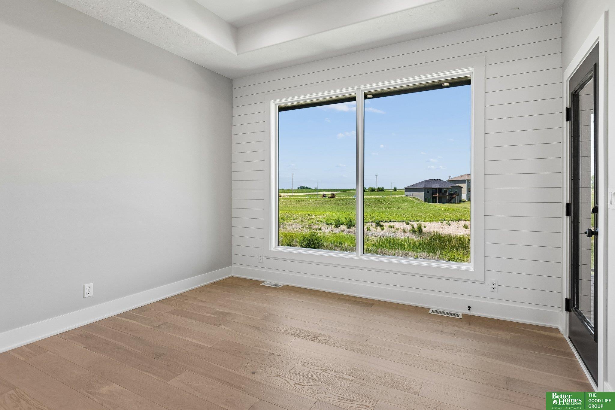 21416 Morning View Drive