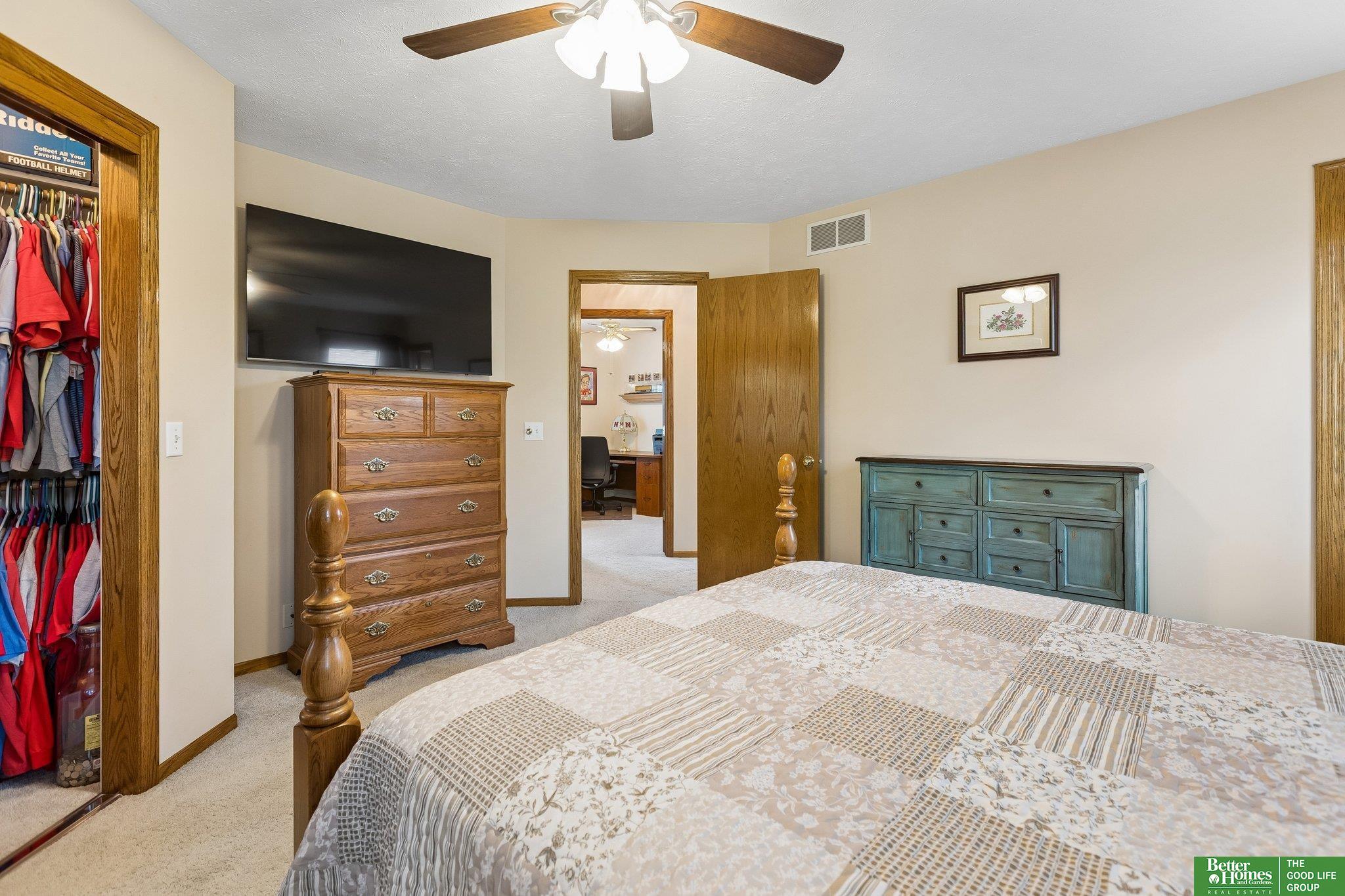 210 Oakwood Drive