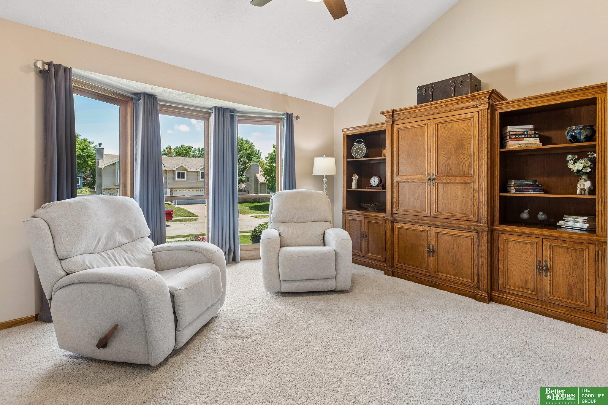 210 Oakwood Drive