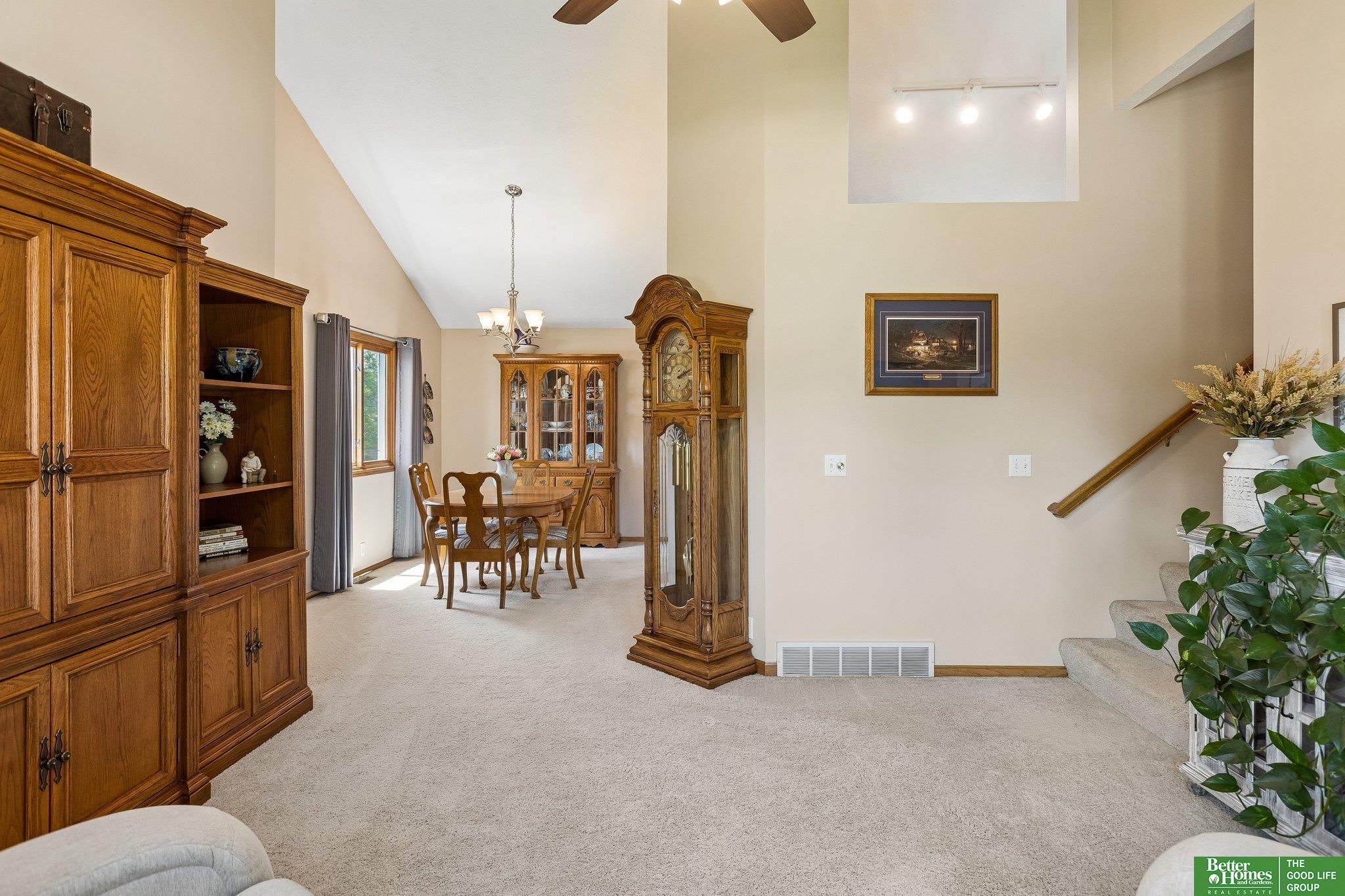 210 Oakwood Drive