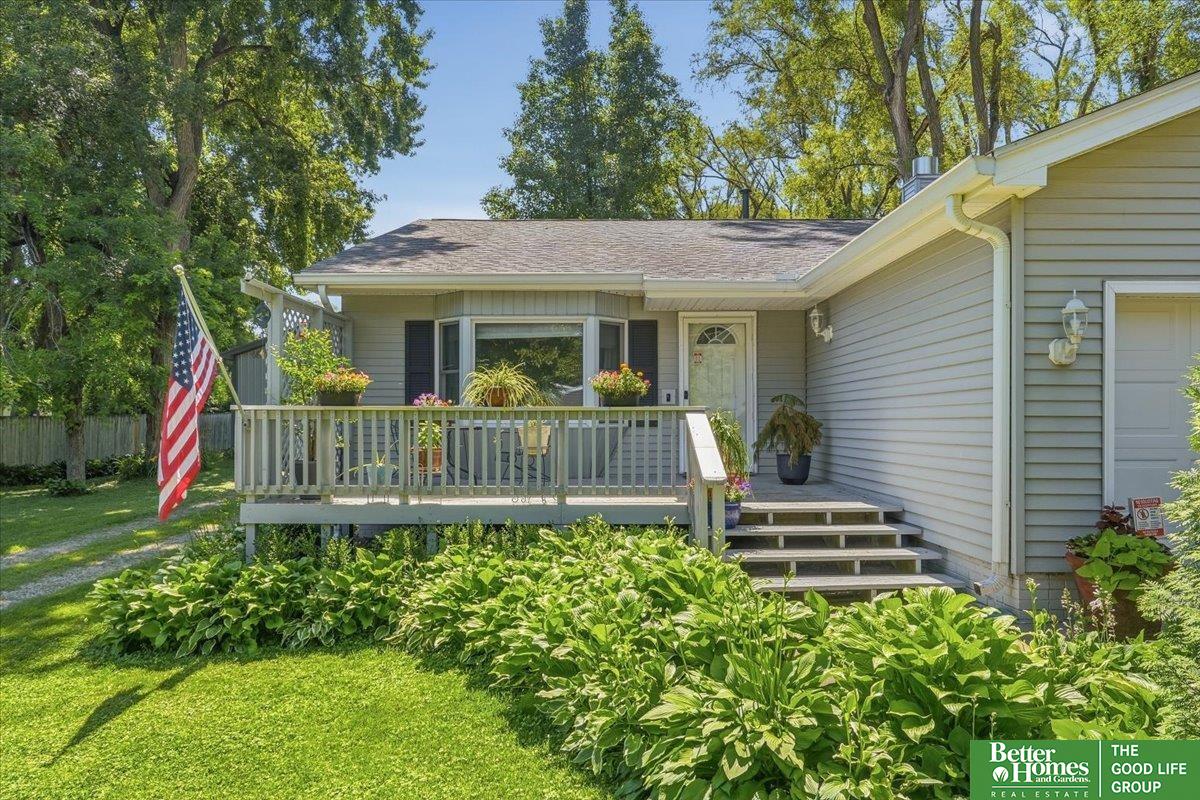 5511 & 5507 N 83rd Street