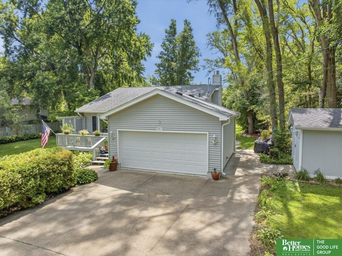 5511 & 5507 N 83rd Street