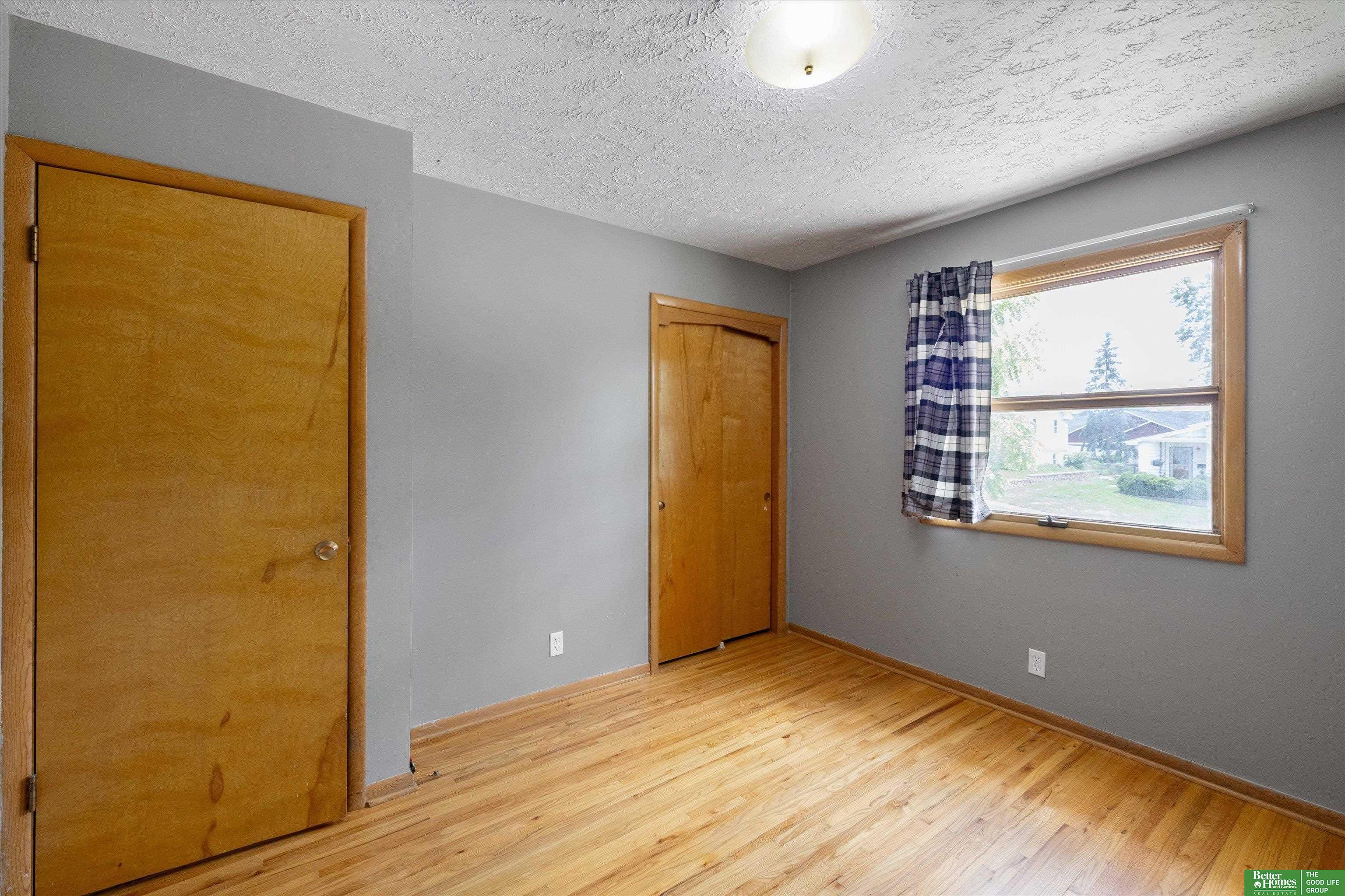 8480 Lakeview Drive