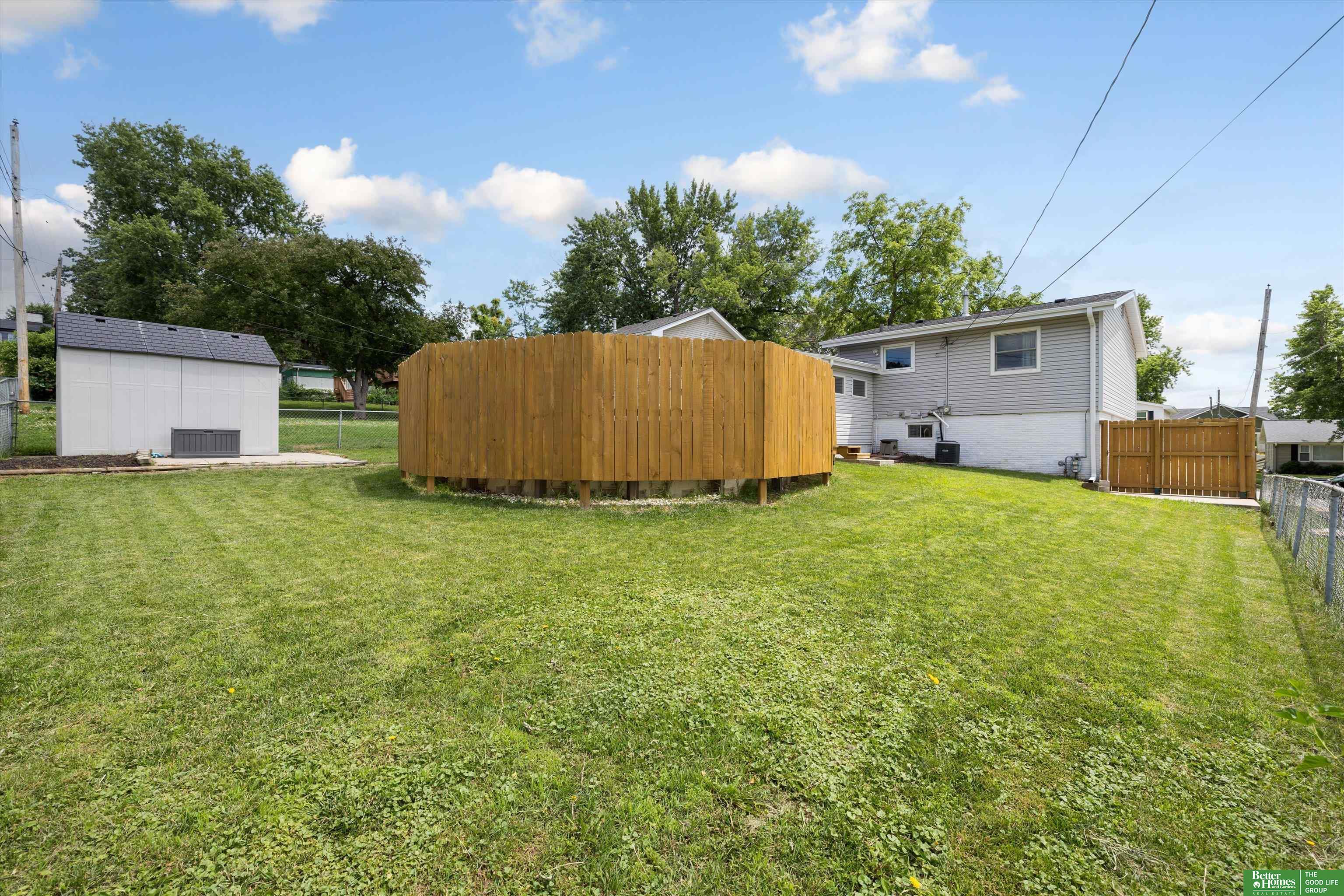 8480 Lakeview Drive