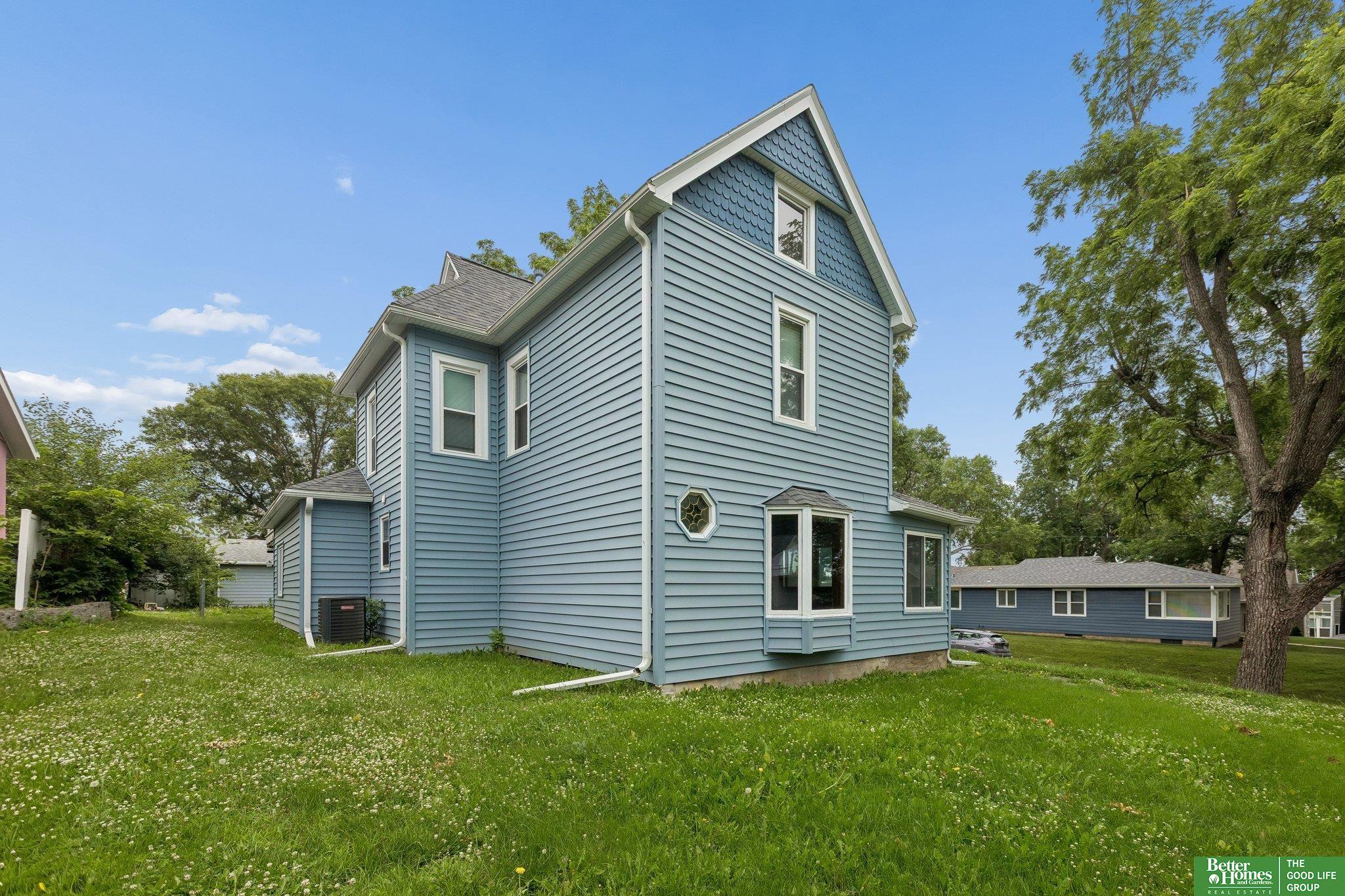 301 N Walnut Street